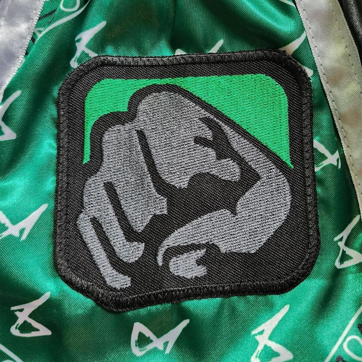 8 WEAPONS Muay Thai Shorts West Coast Grün XL 9/9