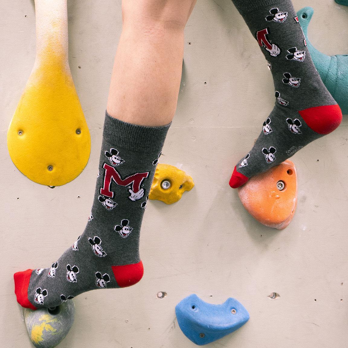 Chaussettes Mickey Mouse pour adultes, en coton doux et respirant, grises et 4/4