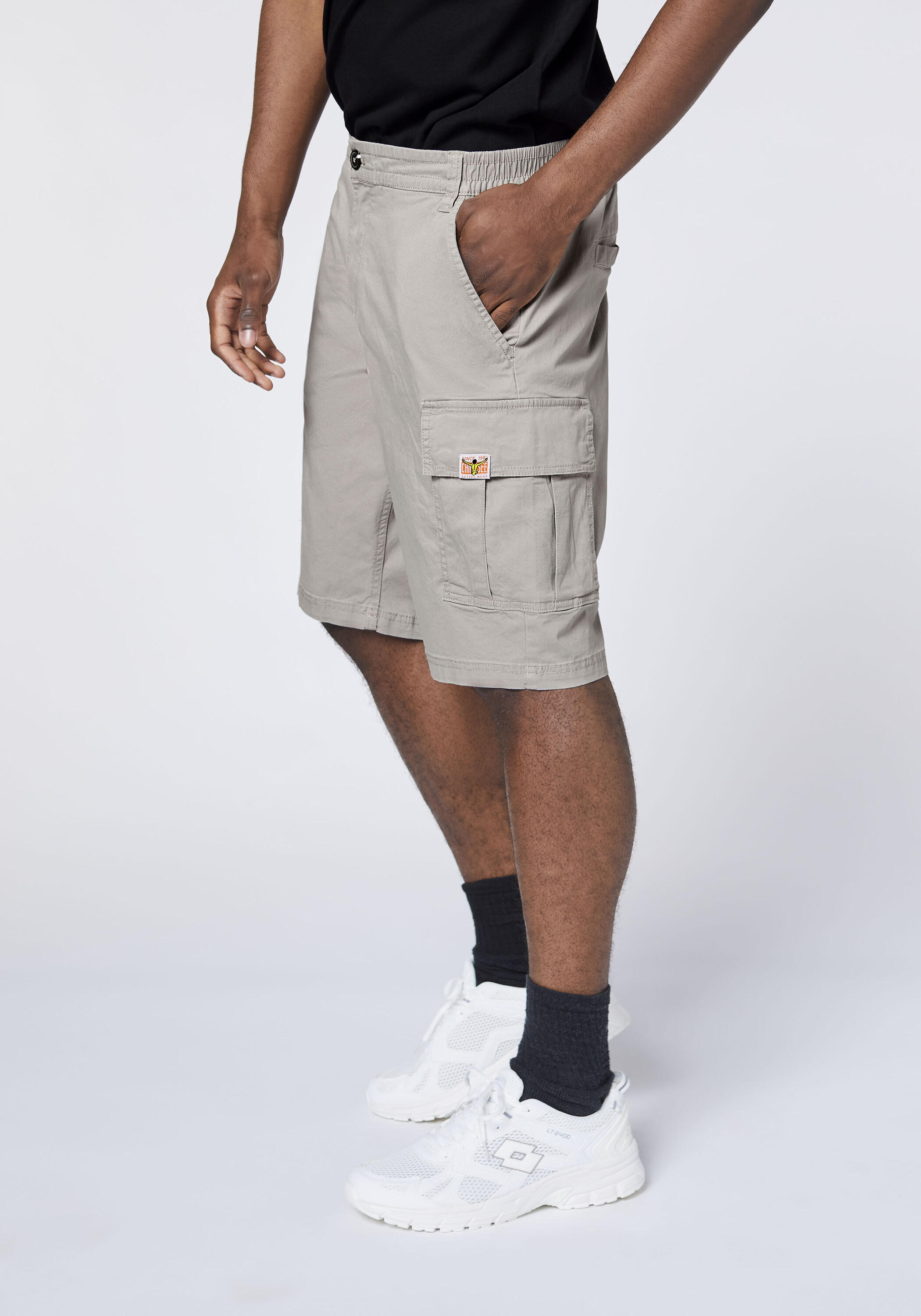 Cargo-Shorts mit Komfortbund 3/7