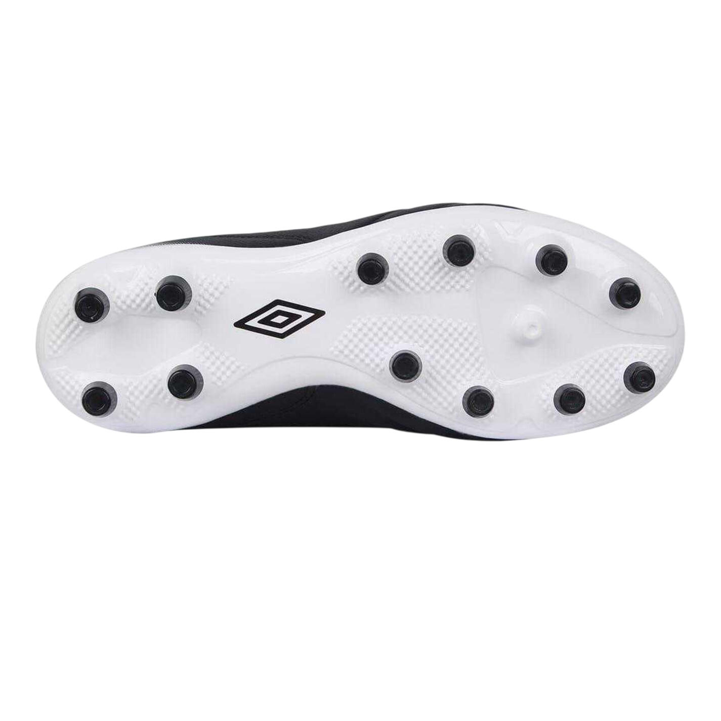Scarpe Da Per Terreni Compatti Due ToniBambini Umbro Calcio Nero Bianco 4/5
