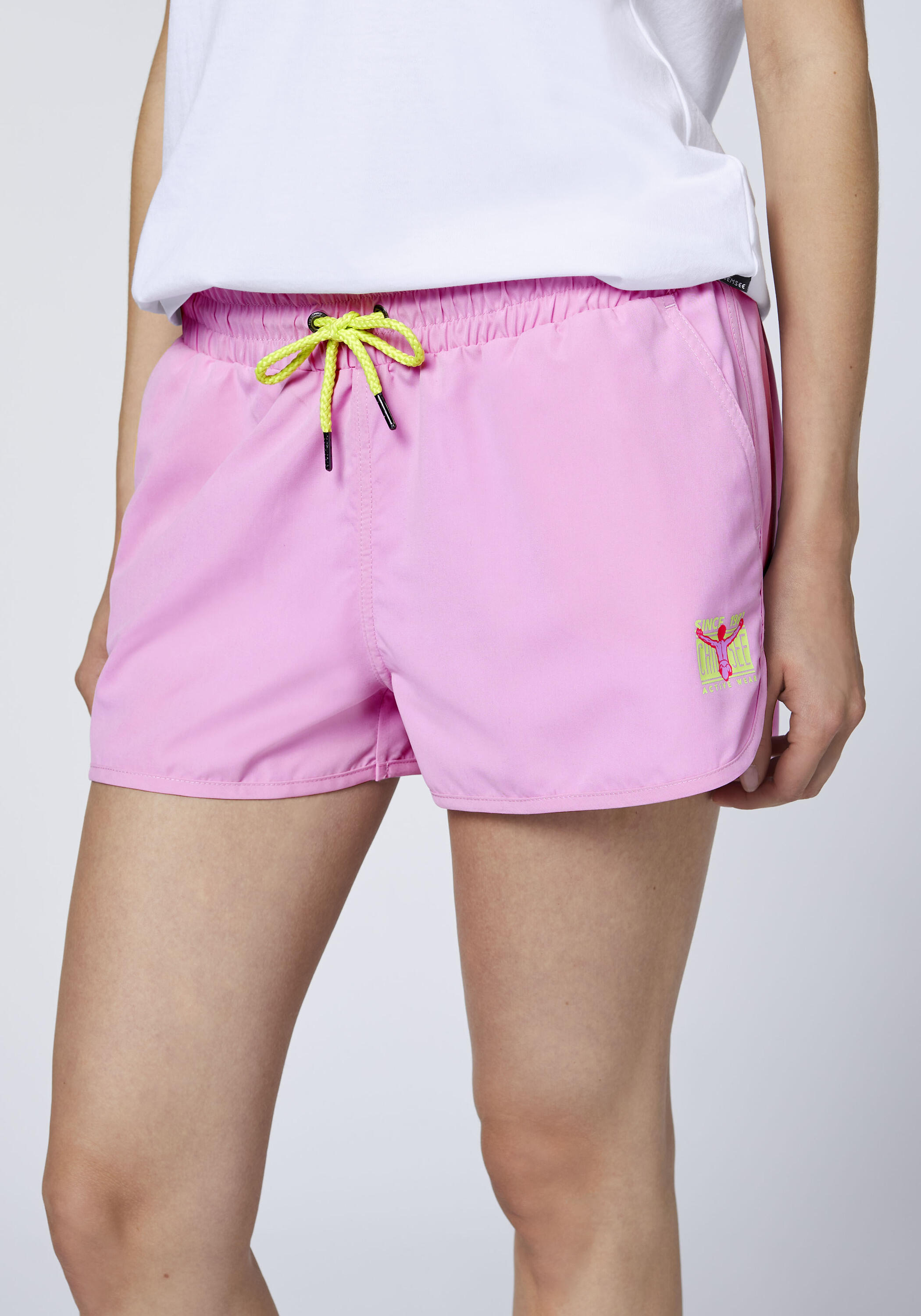 Badeshorts mit Print am Bein 6/7