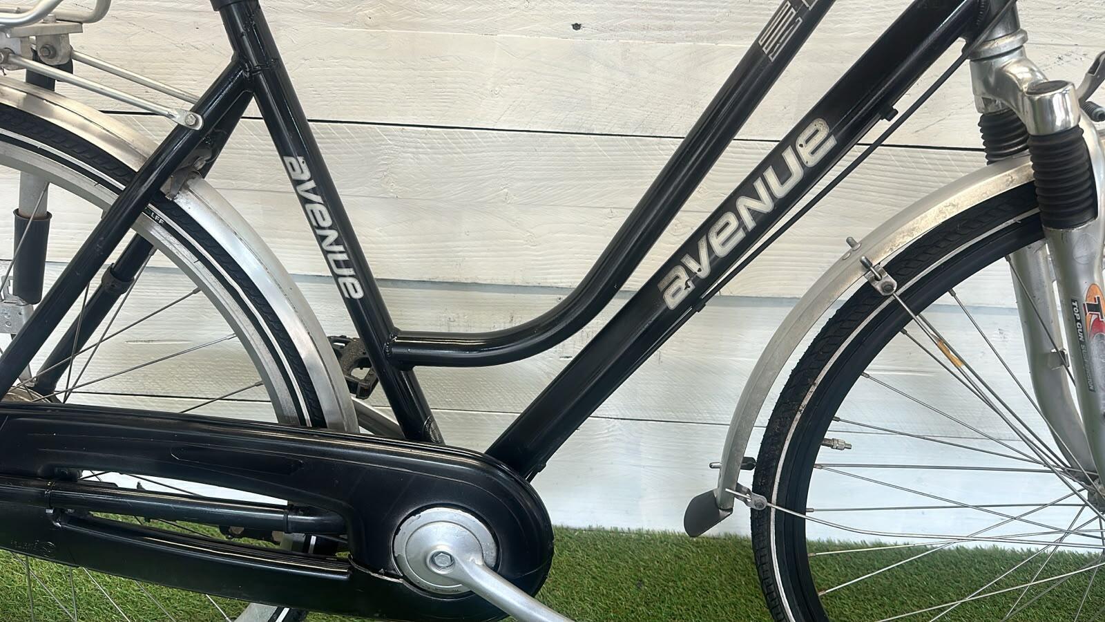 AVENUE BIKES picture