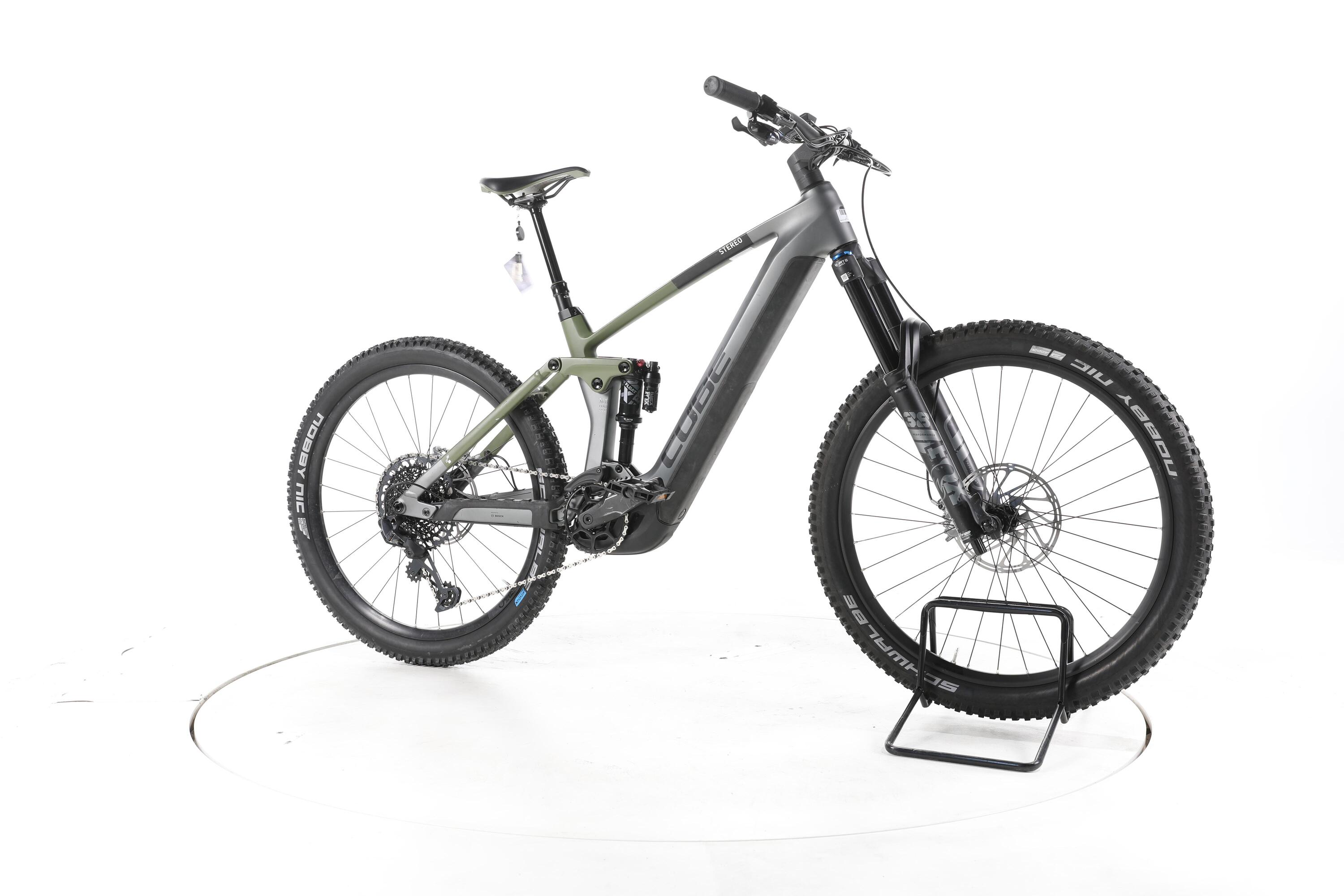 Segunda vida - Cube Stereo Hybrid 160 HPC TM flash E-Bike Carbon - Buen estado 2/7