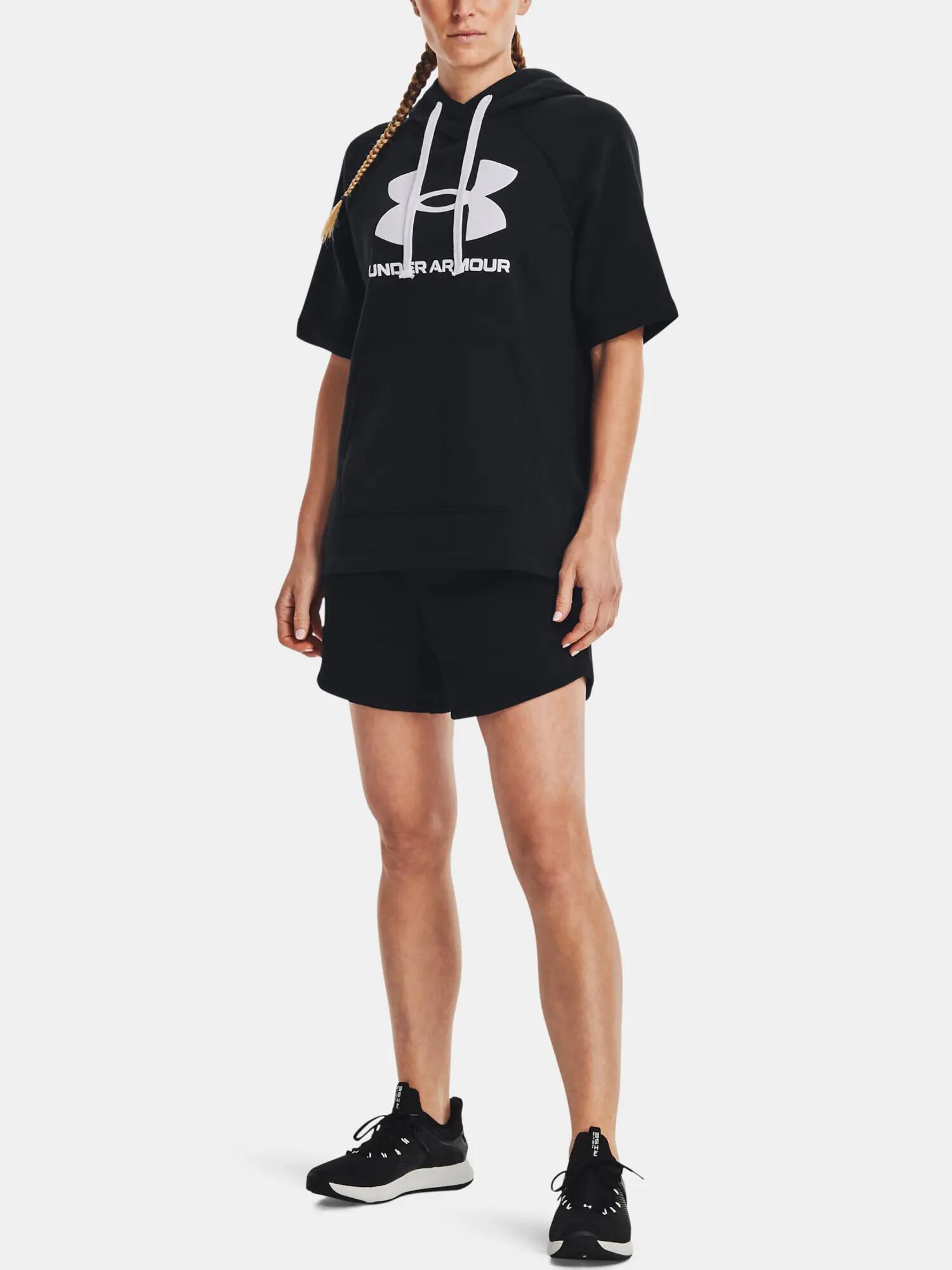 Rival Fleece Short 6/7