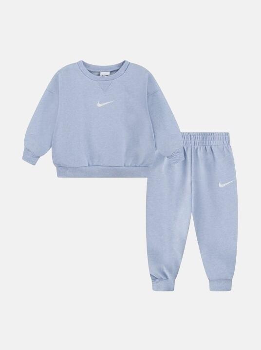 NIKE picture