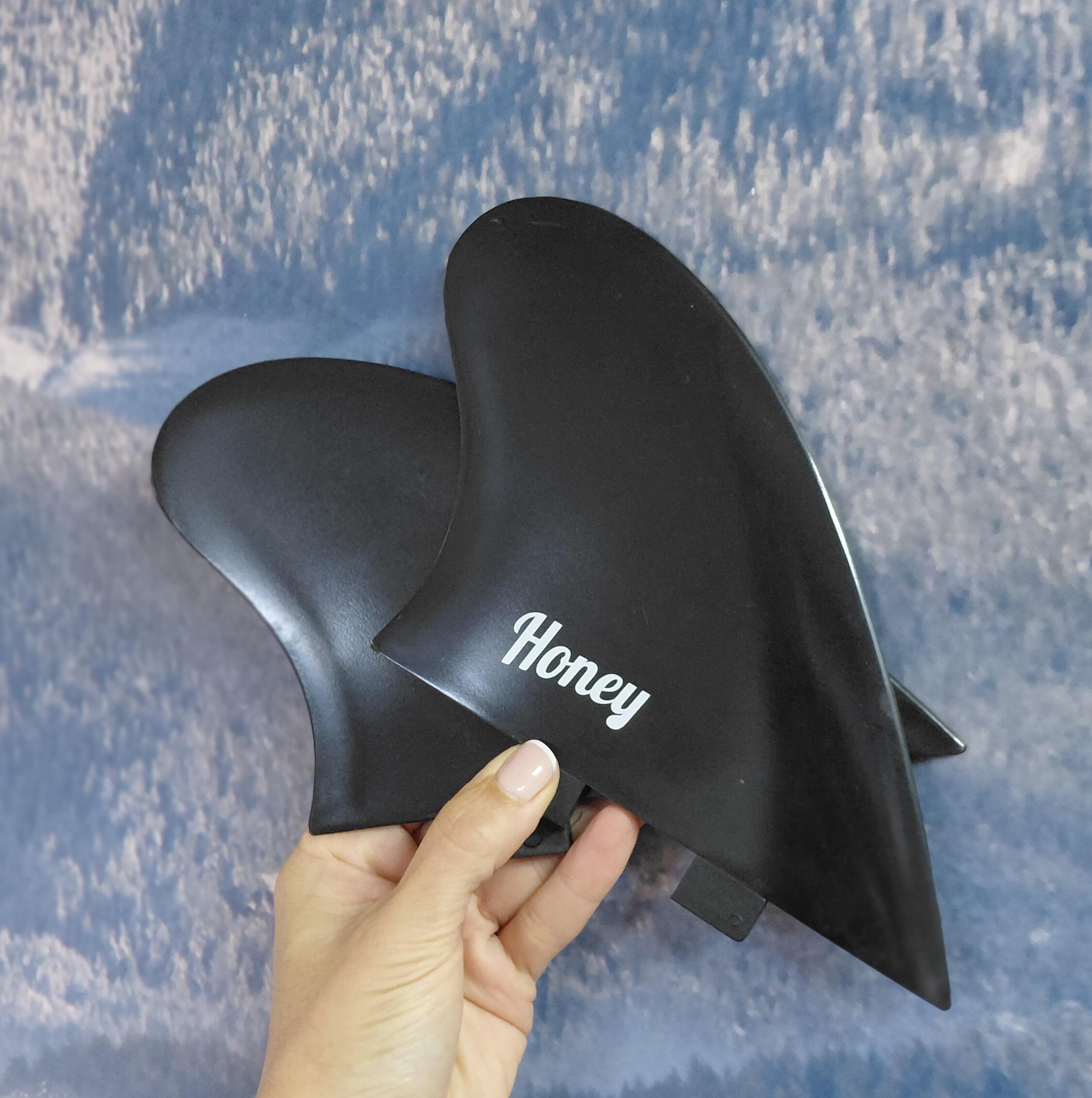 Honey Plastic Twin Retro Fish Dual Tab 2/2