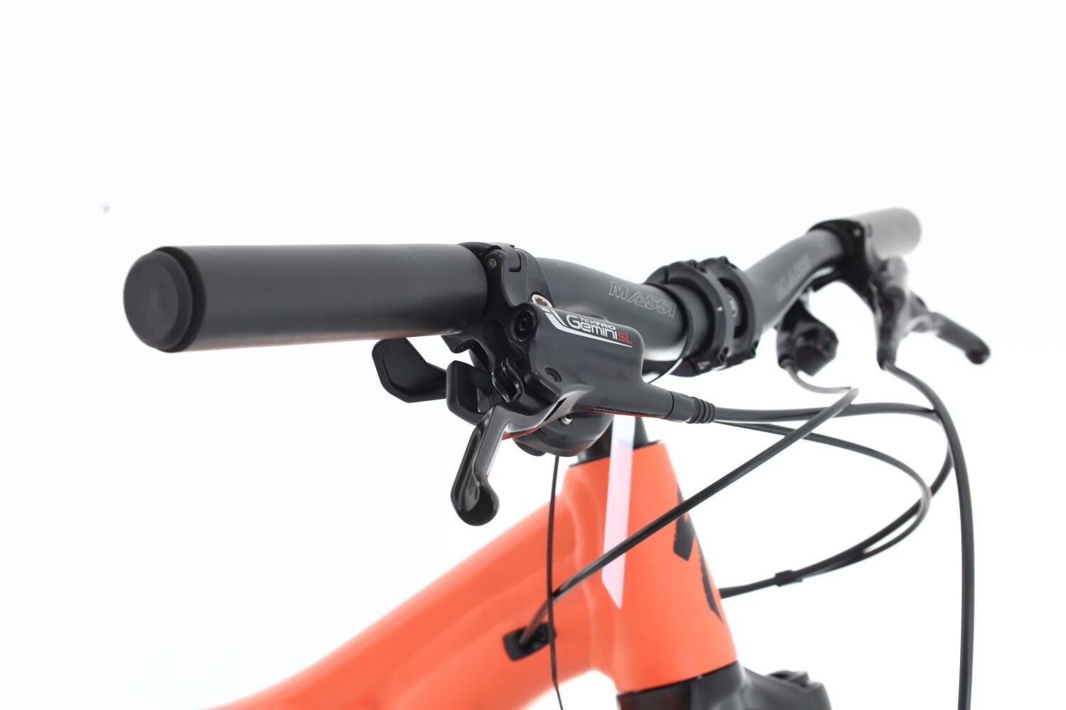 Refurbished MTB Fully ·  Stumpjumper · Sehr guter Zustand 6/8