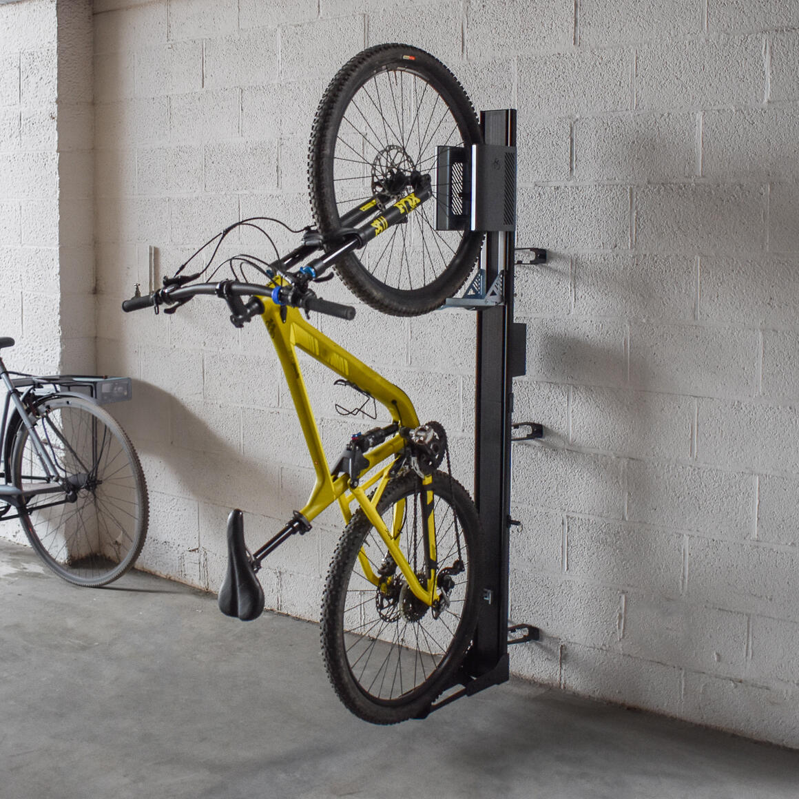 Support Vélo Vertical EasyLift Pivotant avec Assistance au Levage 5/7