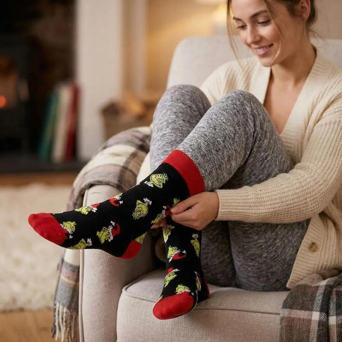 Calcetines Adultos The Grinch de Algodón Suaves y Transpirables Negro y Rojo 4/6