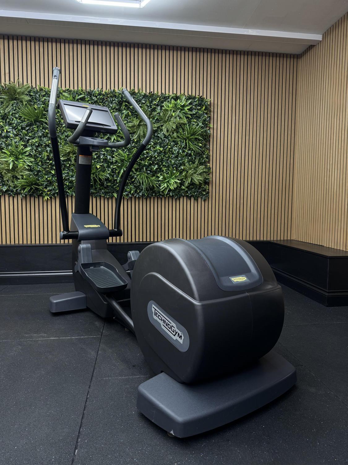 Technogym Technogym Excite (DE583U) Synchro Excite 1000 P Unity 3 Cosmo