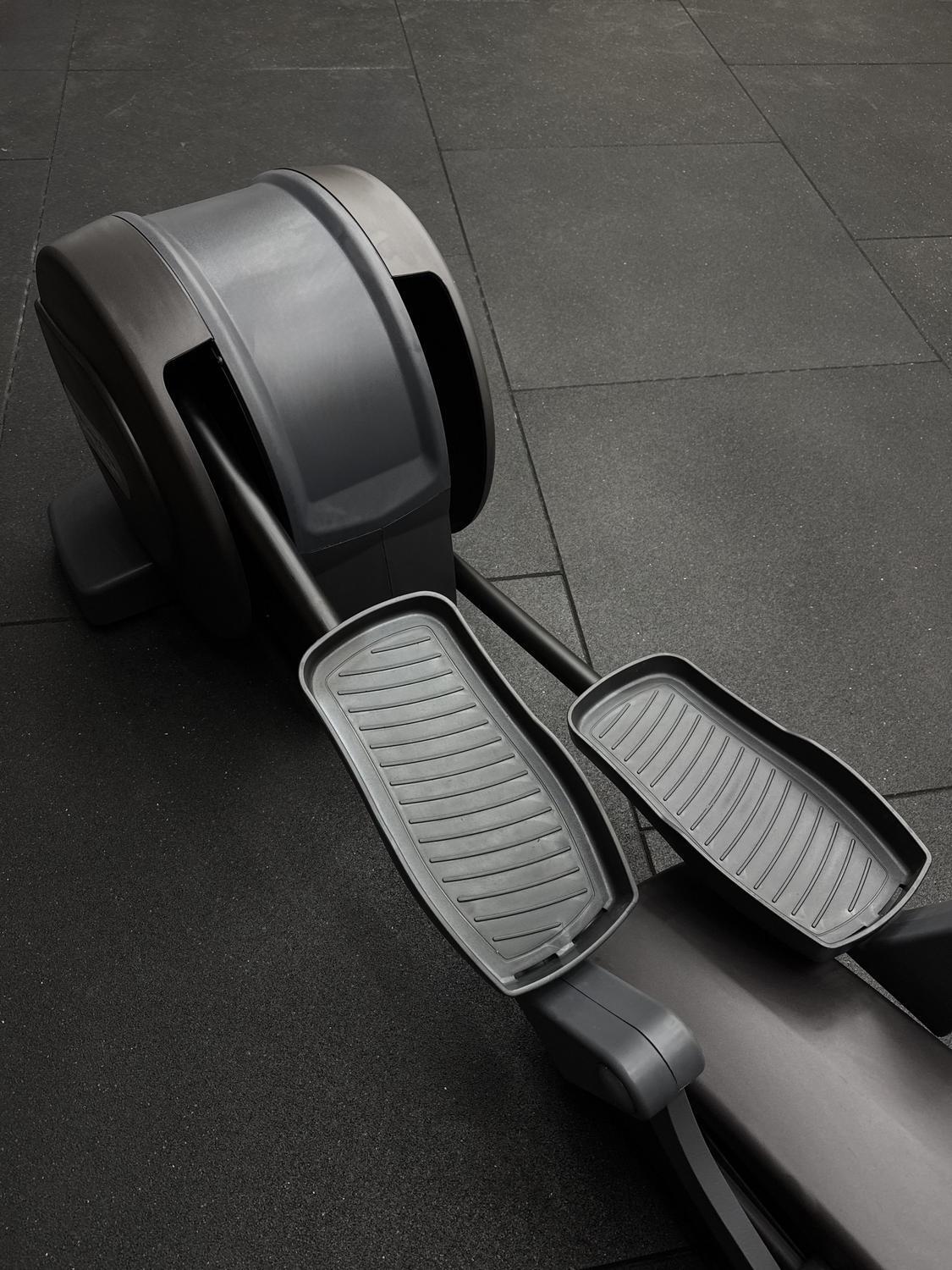 Technogym Excite (DE583U) SYNCHRO EXCITE 1000 P UNITY 3 Cosmo 3/7