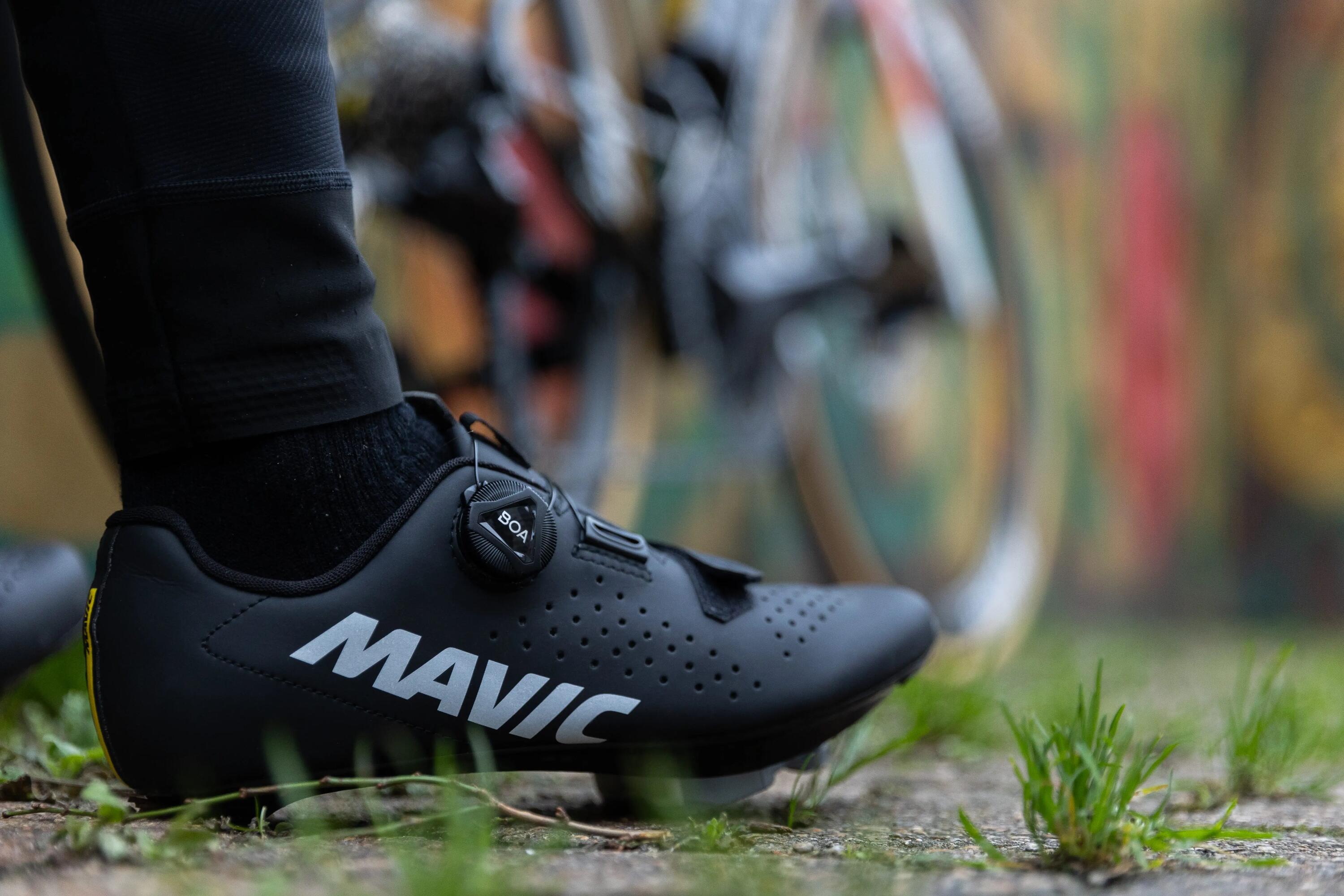 Chaussures vélo route homme COSMIC BOA maintien précis confort respirantes 5/7