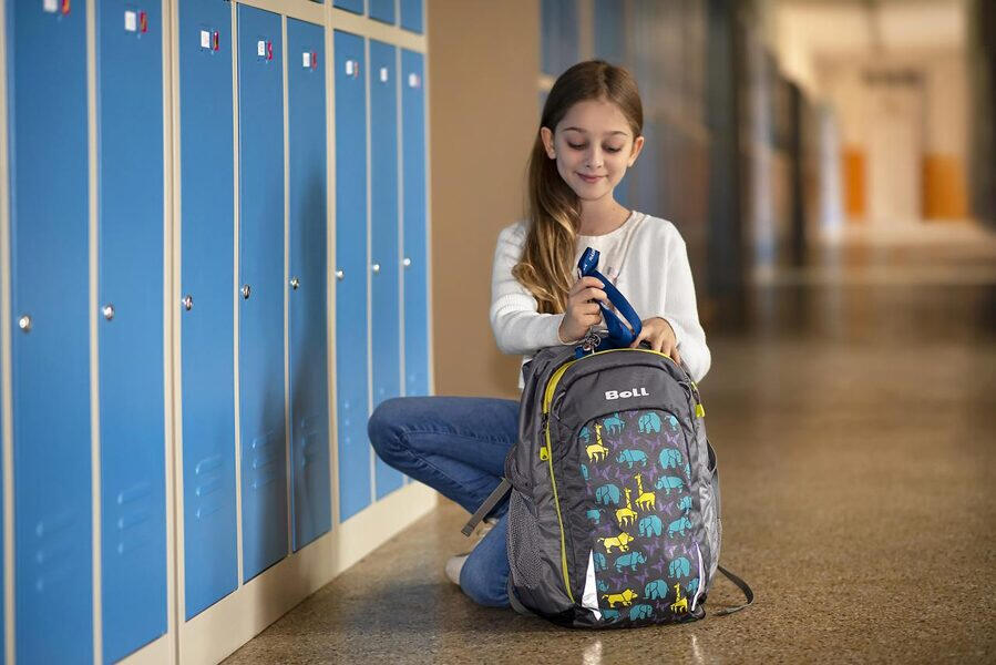 Školní batoh SMART 24 vhodný pro 1. třídu až druhý stupeň.  6/7
