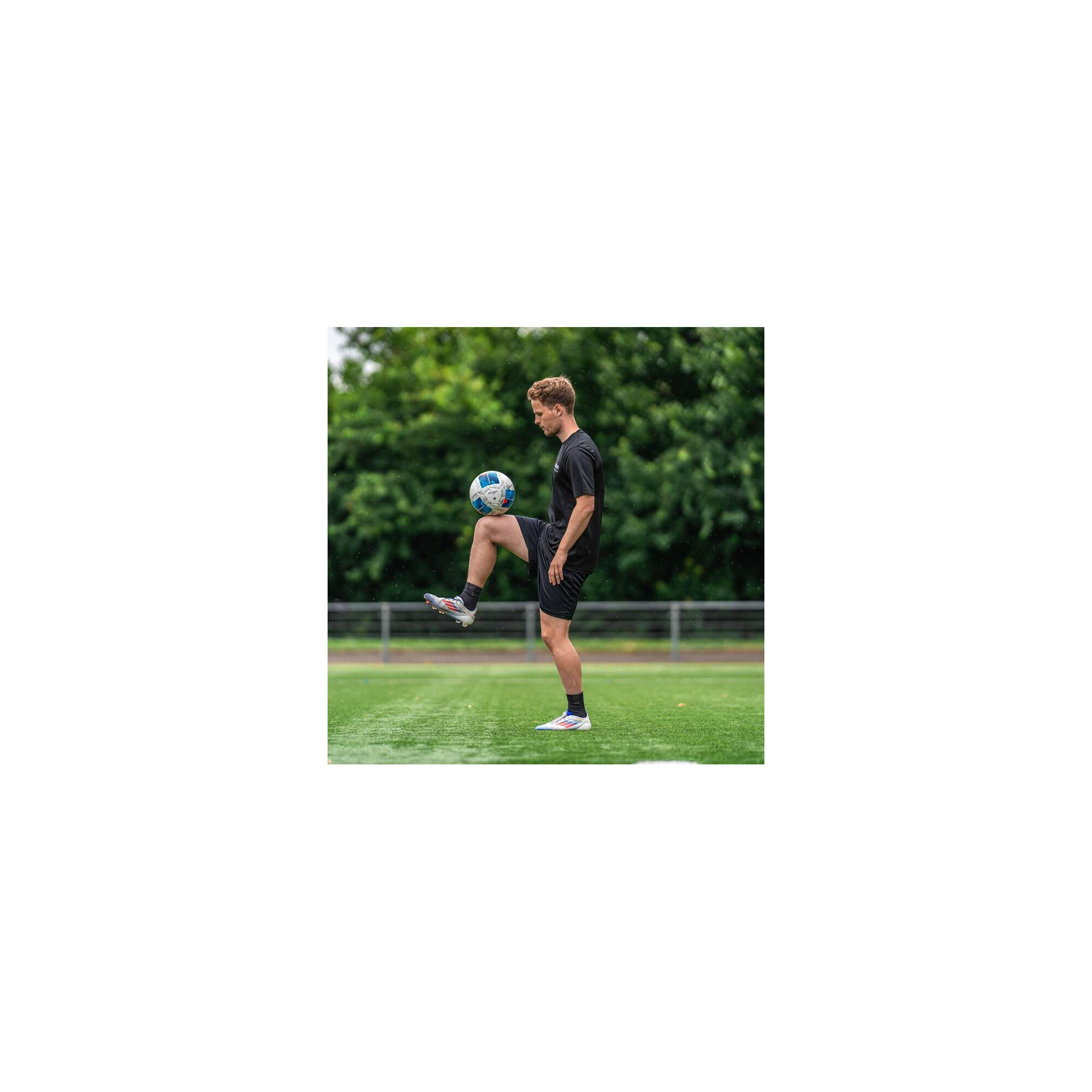 Minge fotbal Molten F5N3555 FIFA Q PRO