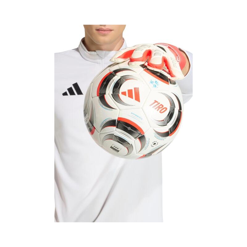 MĂNUȘI PREDATOR GOALKEEPER MATCH