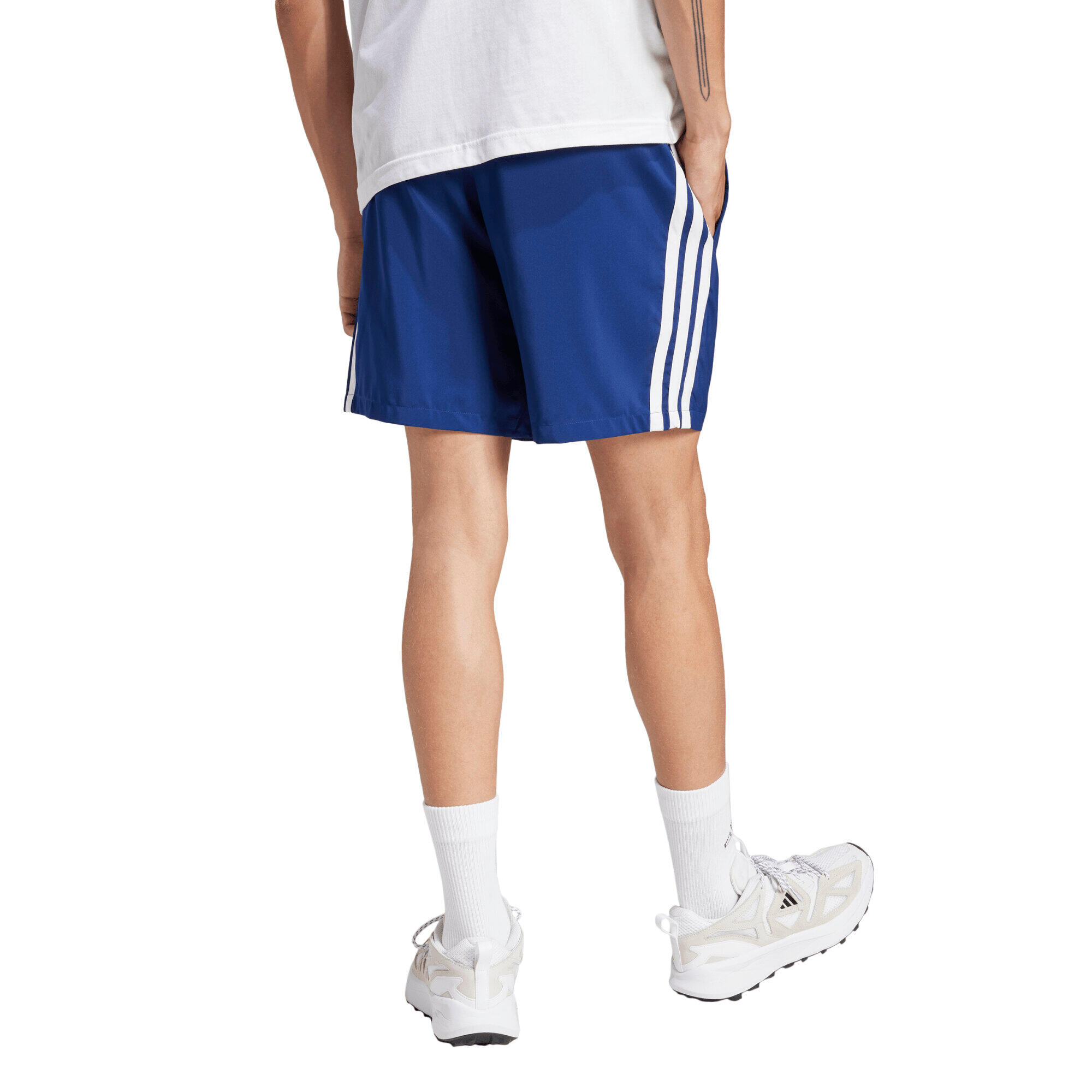 Essentials 3-Streifen Chelsea Shorts 7/7