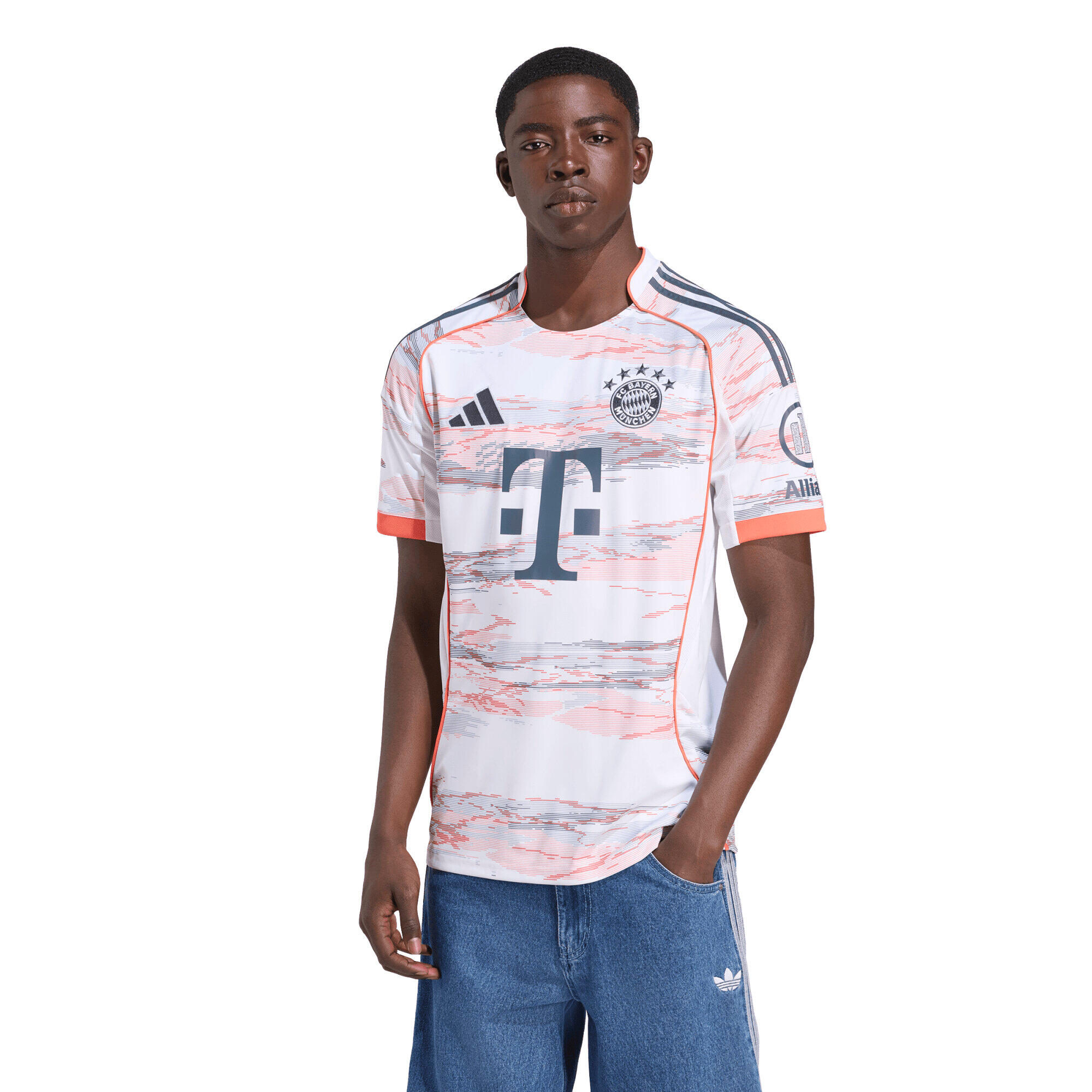 Maglia Away 25/26 Bayern Monaco 9/11