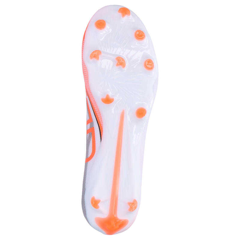 Pantofi de fotbal pentru bărbați PUMA Ultra 5 Match+ FG/AG