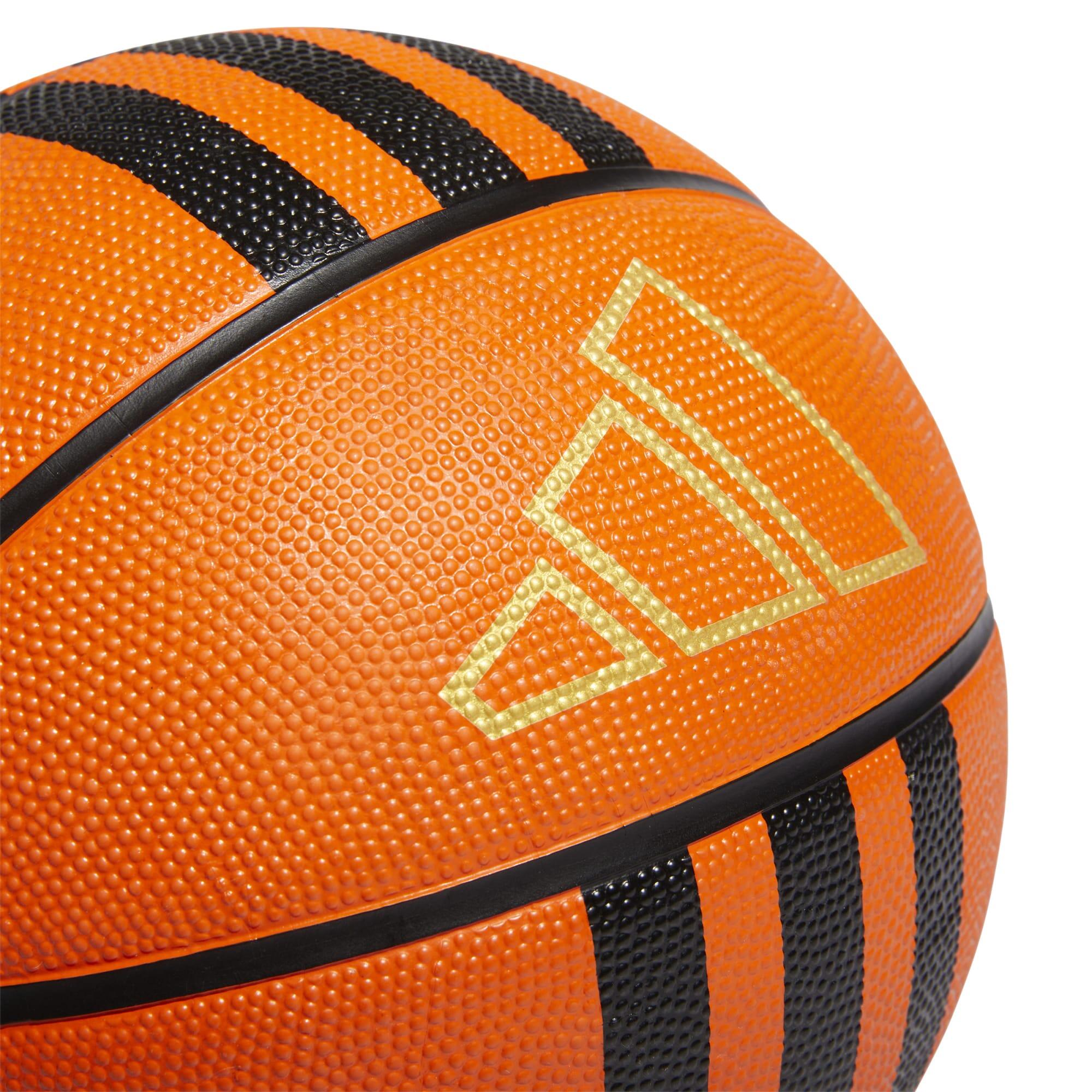 3-Stripes Rubber X3 Basketball 8/9