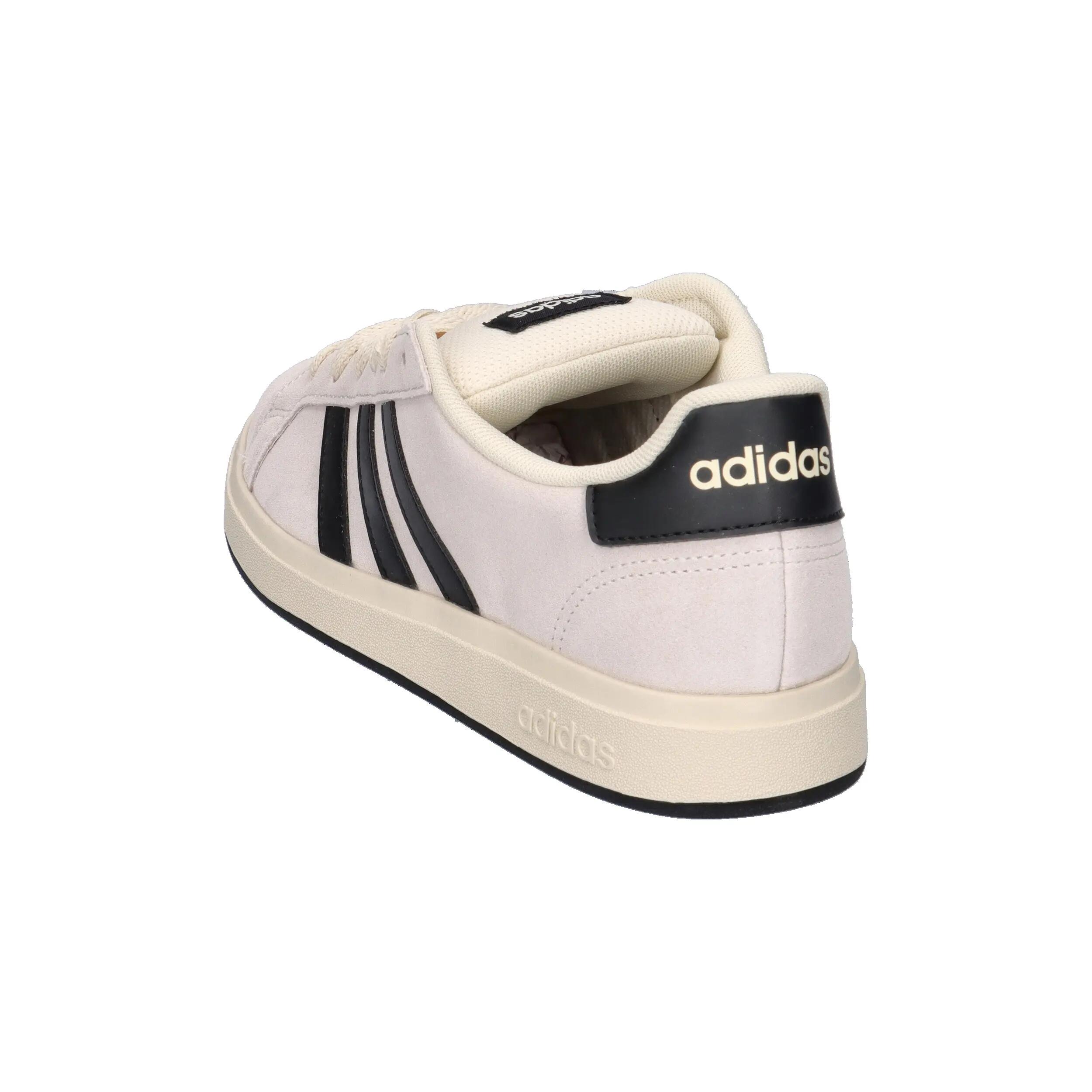 Grand Court 00s Schoenen 12/15