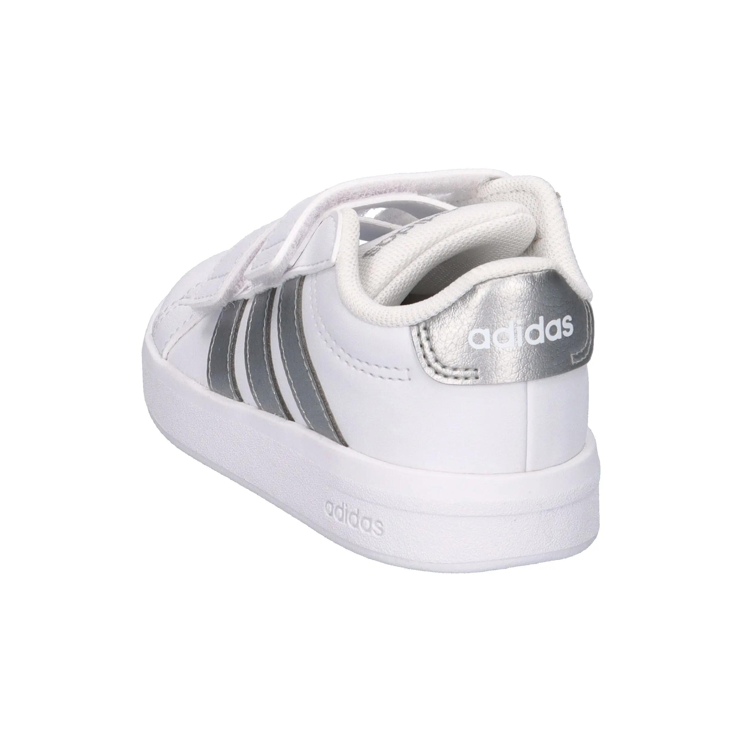Zapatilla Grand Court 3.0 12/15
