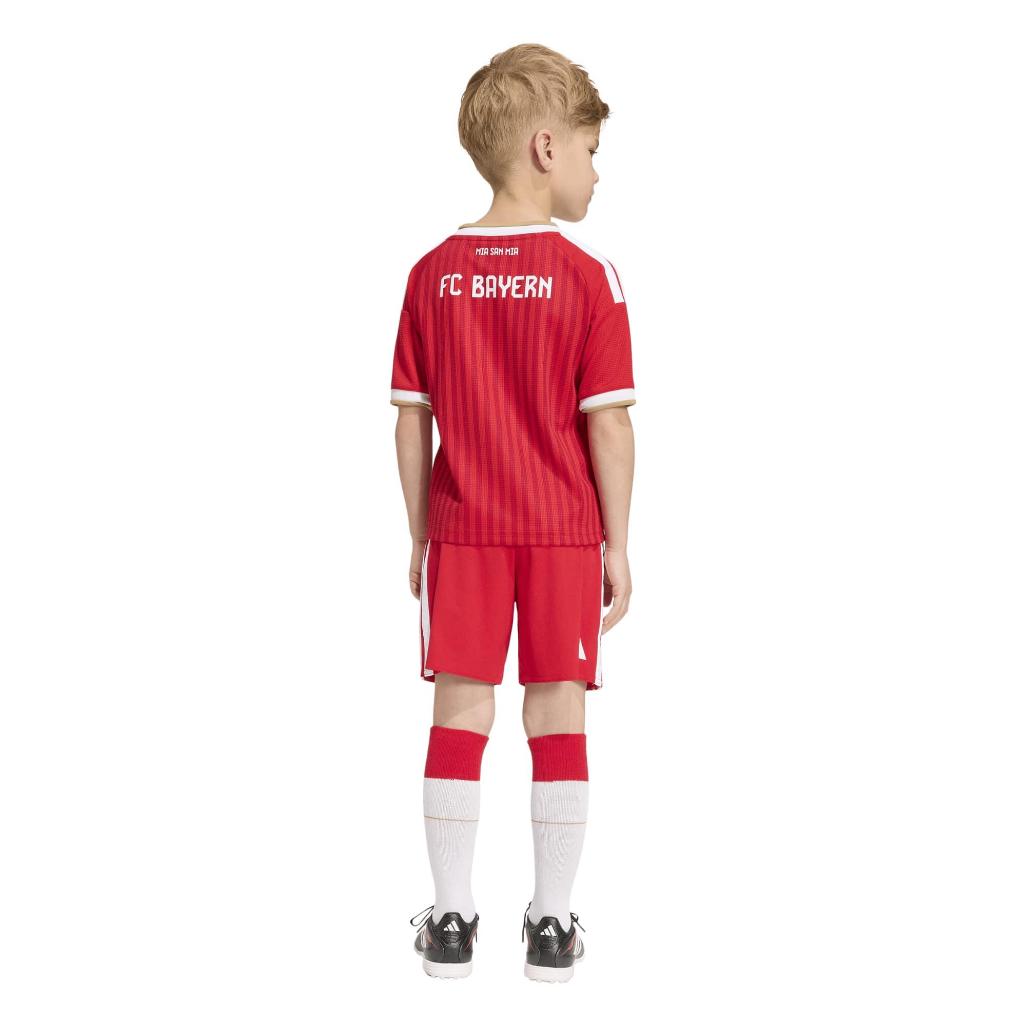 Zestaw podstawowy dziecięcy FC Bayern 26/27 12/12