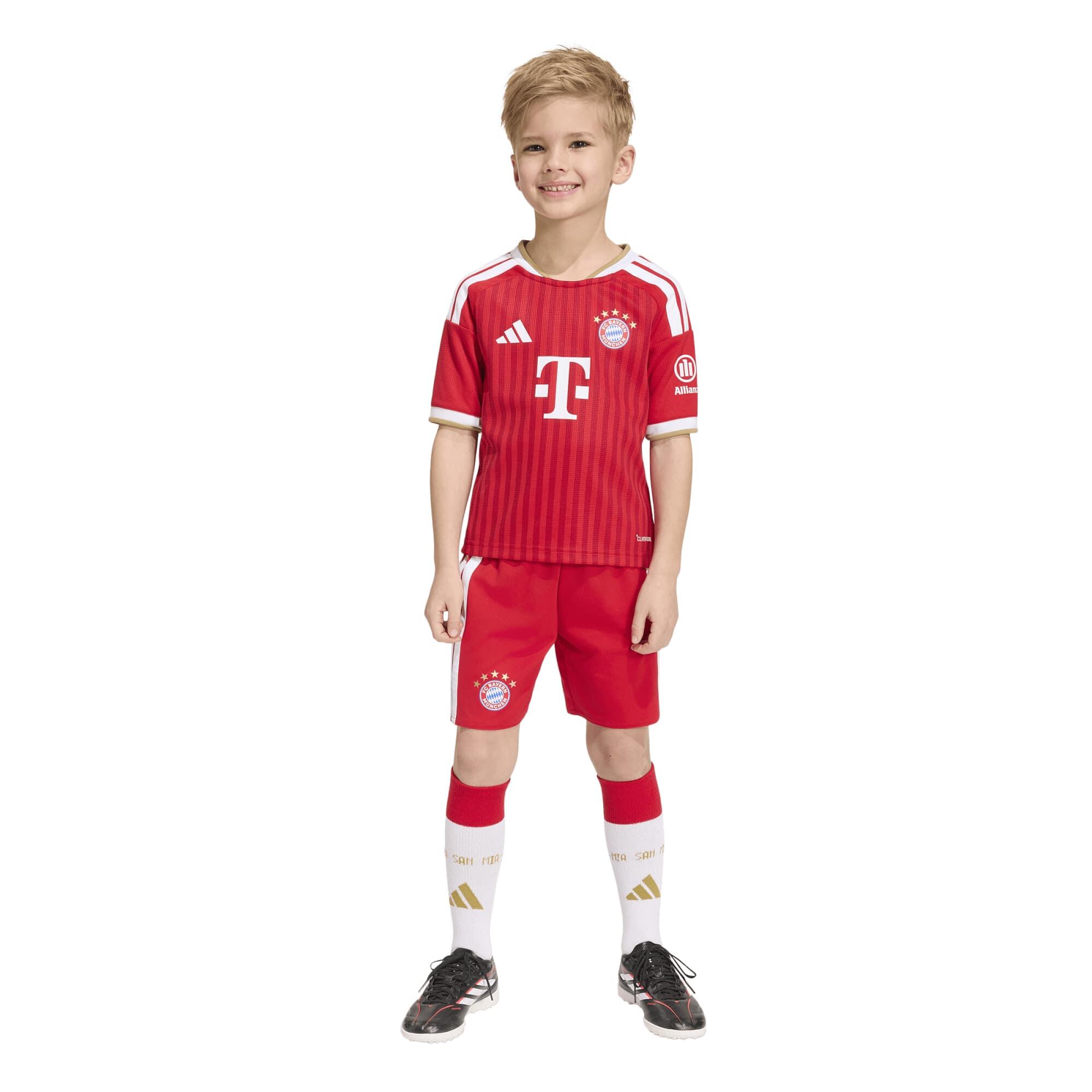 Zestaw podstawowy dziecięcy FC Bayern 26/27 11/12