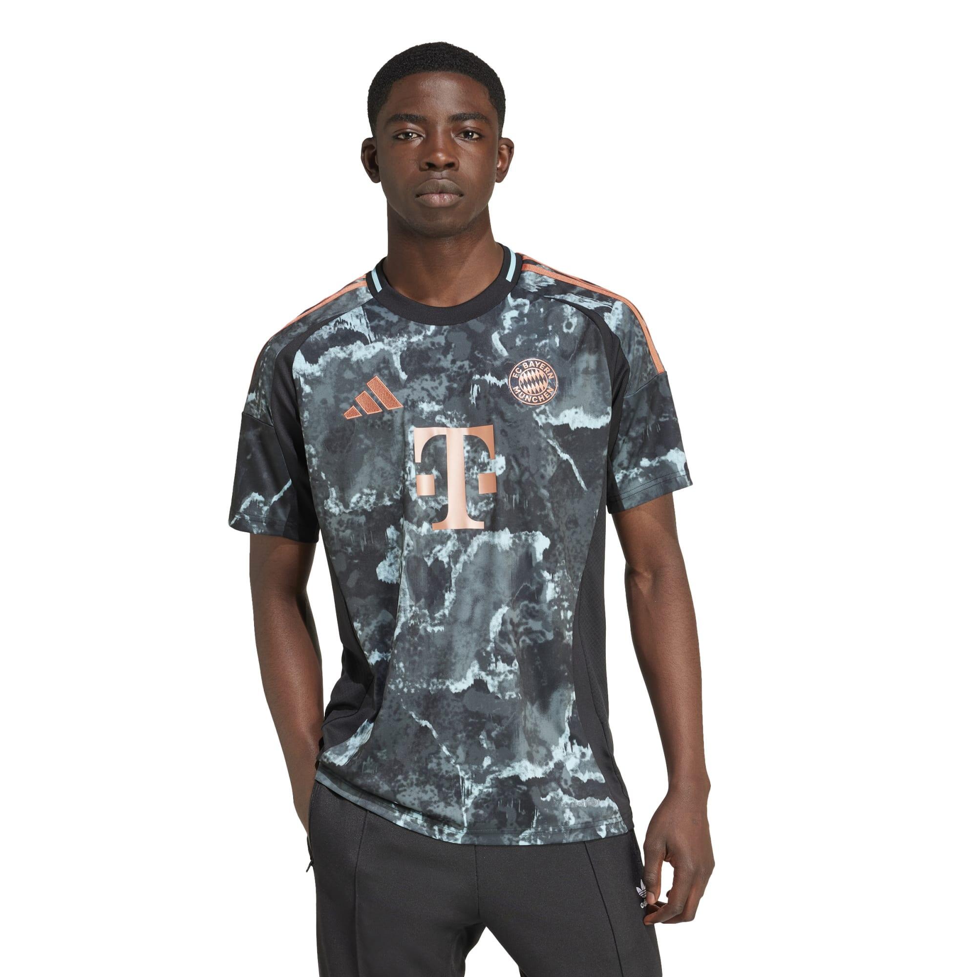 FC Bayern München 24/25 Uitshirt 9/9