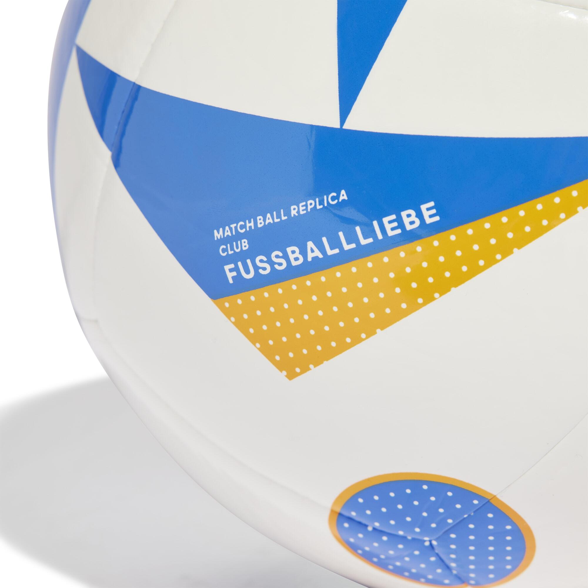 Fussballliebe Club Ball 10/10