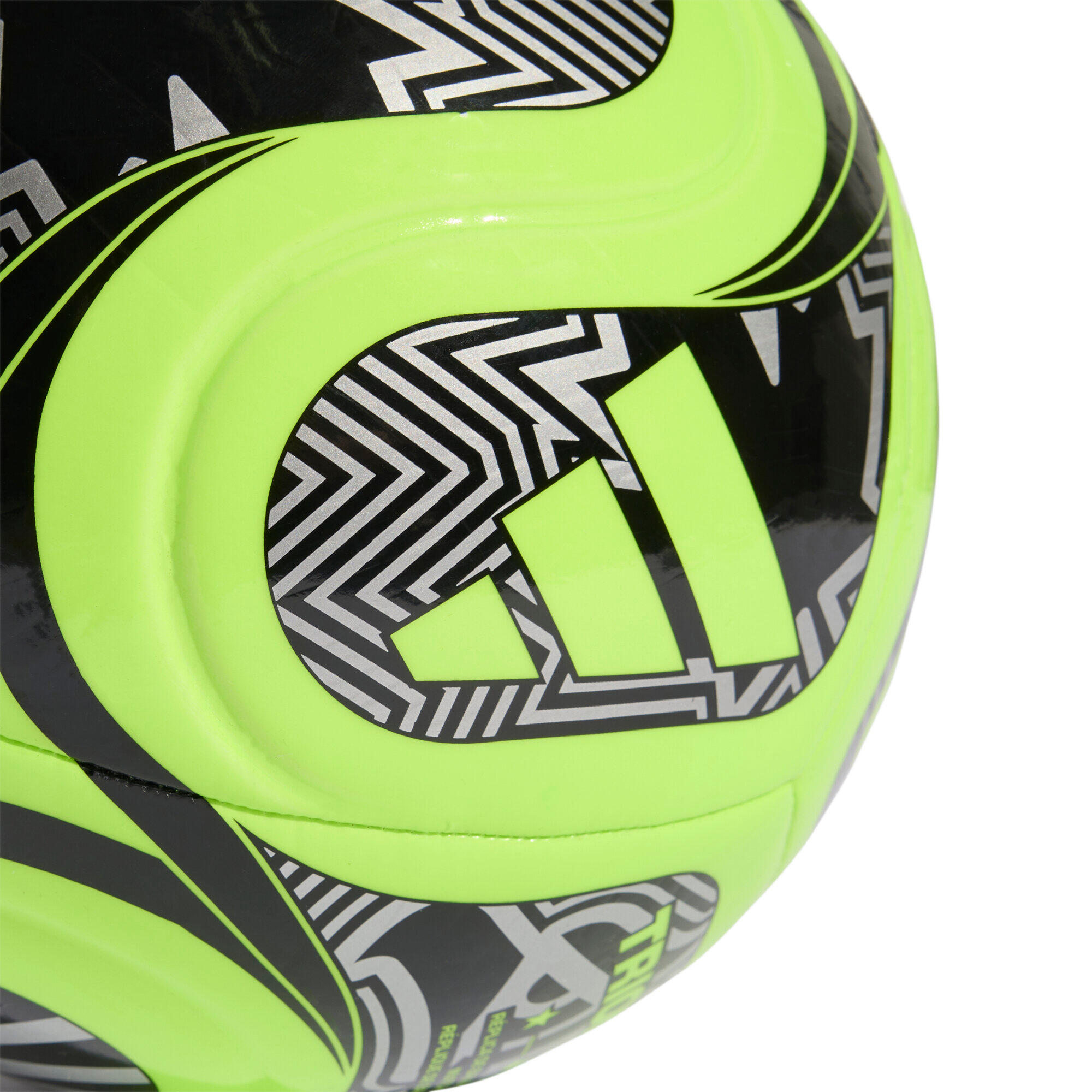 FIFA Fussball-Weltmeisterschaft 26™ Trionda Club Ball 7/8