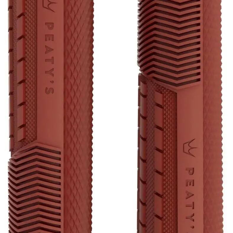Peaty's Monarch Pro Knurl Handlebar Grips in Brick Red