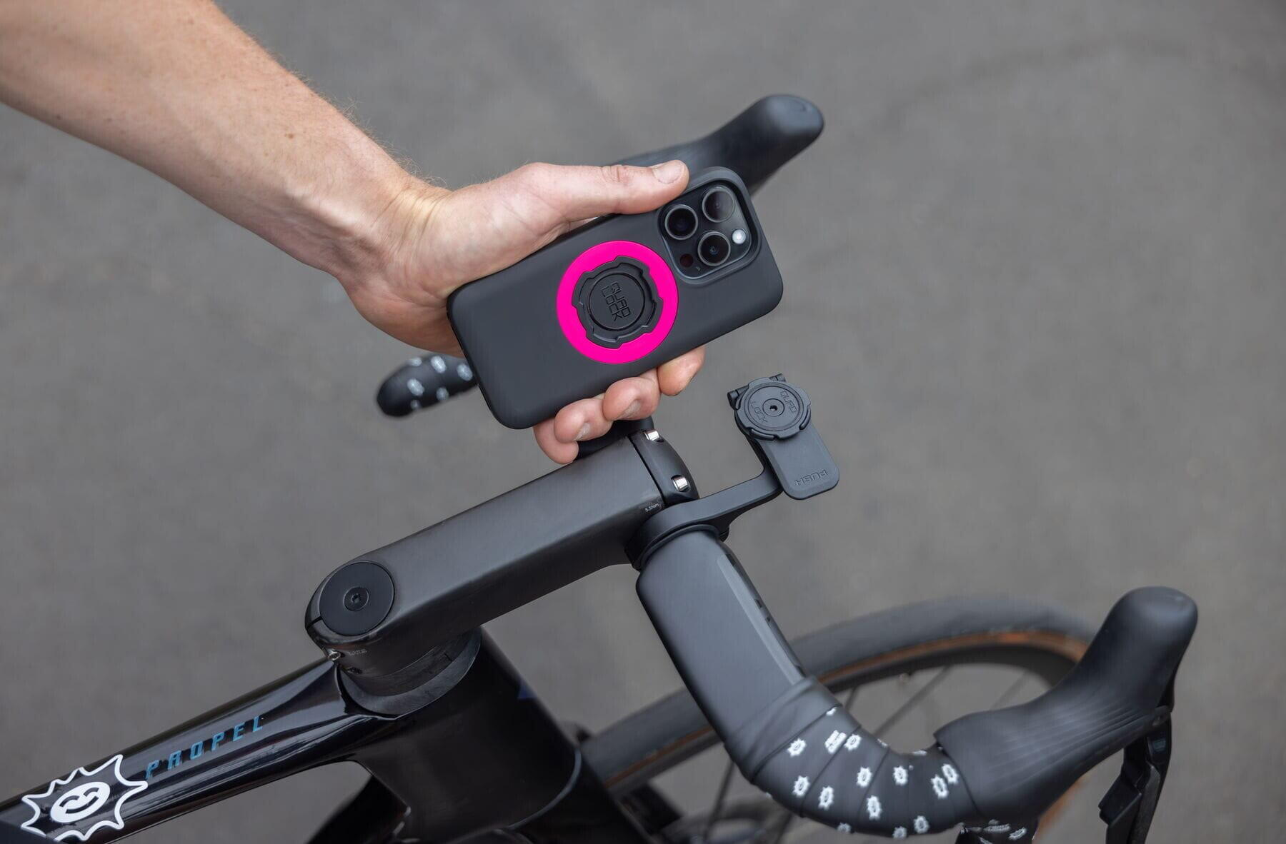 QUAD LOCK Out Front Mount Pro - Voor Fietsstuur 2/4
