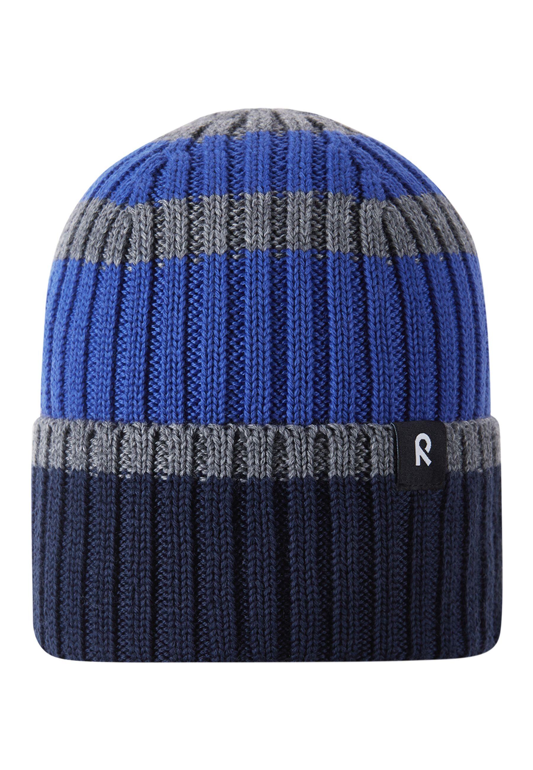bleu marine.