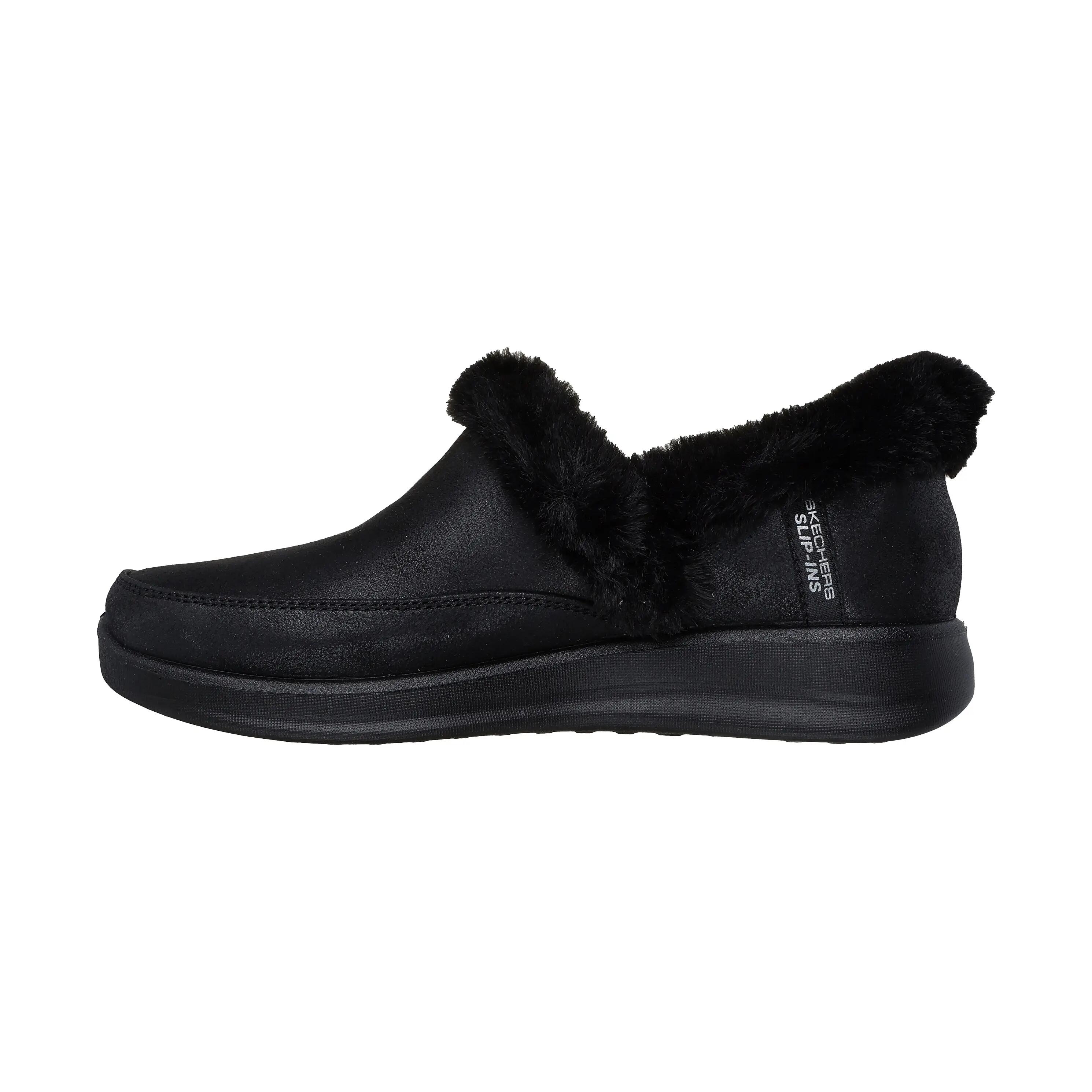 SKECHERS picture