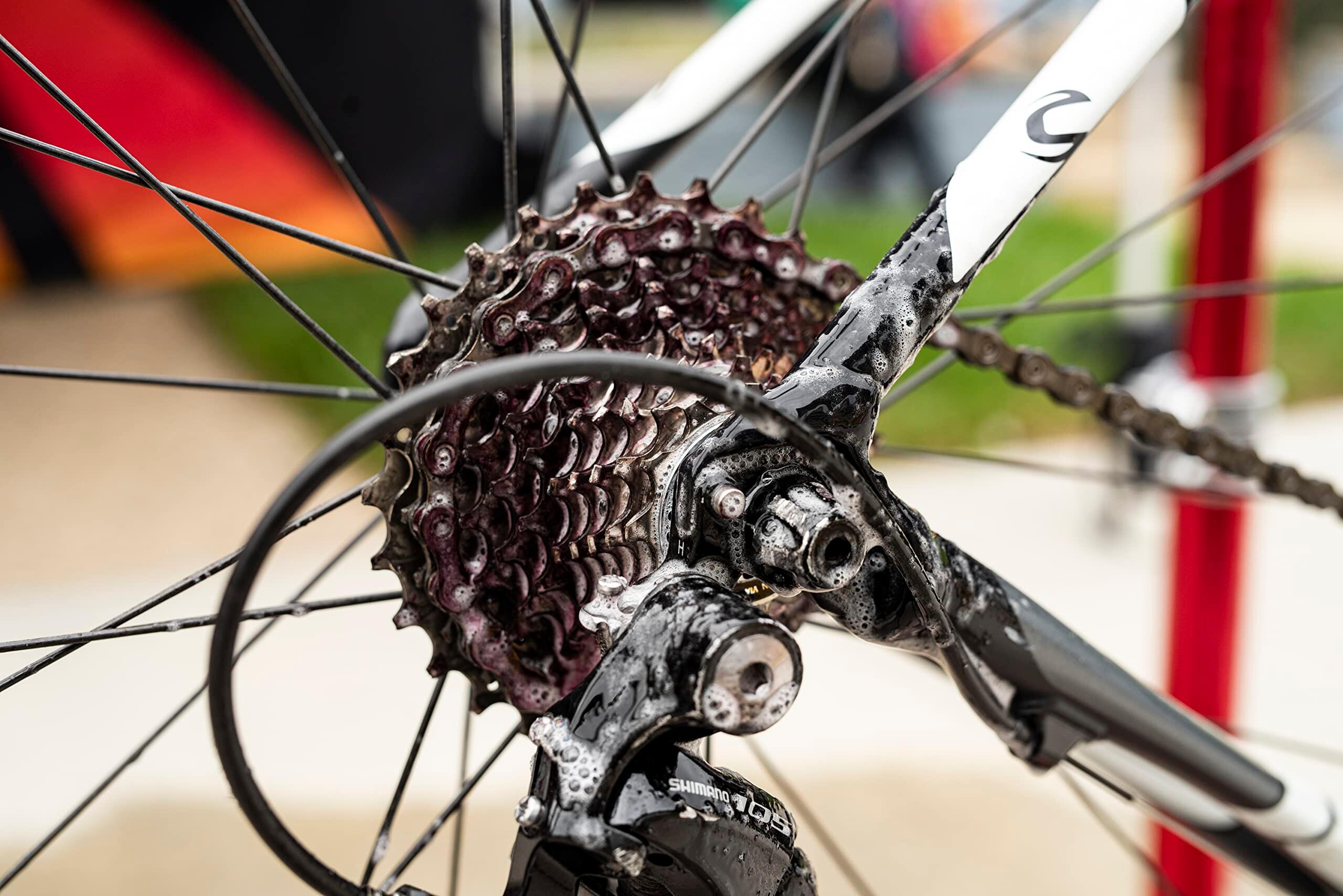 Bike Spa - Nettoyant ultime pour freins à disque et transmission - Bouteille de 6/7
