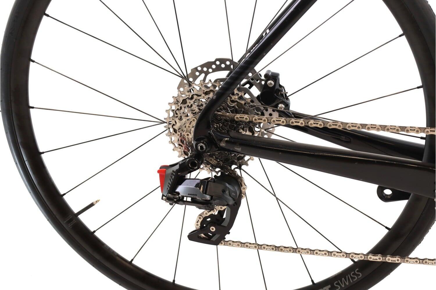 Vélo de route reconditionné · Cervelo Caledonia AXS 12V · Très bon état 3/8