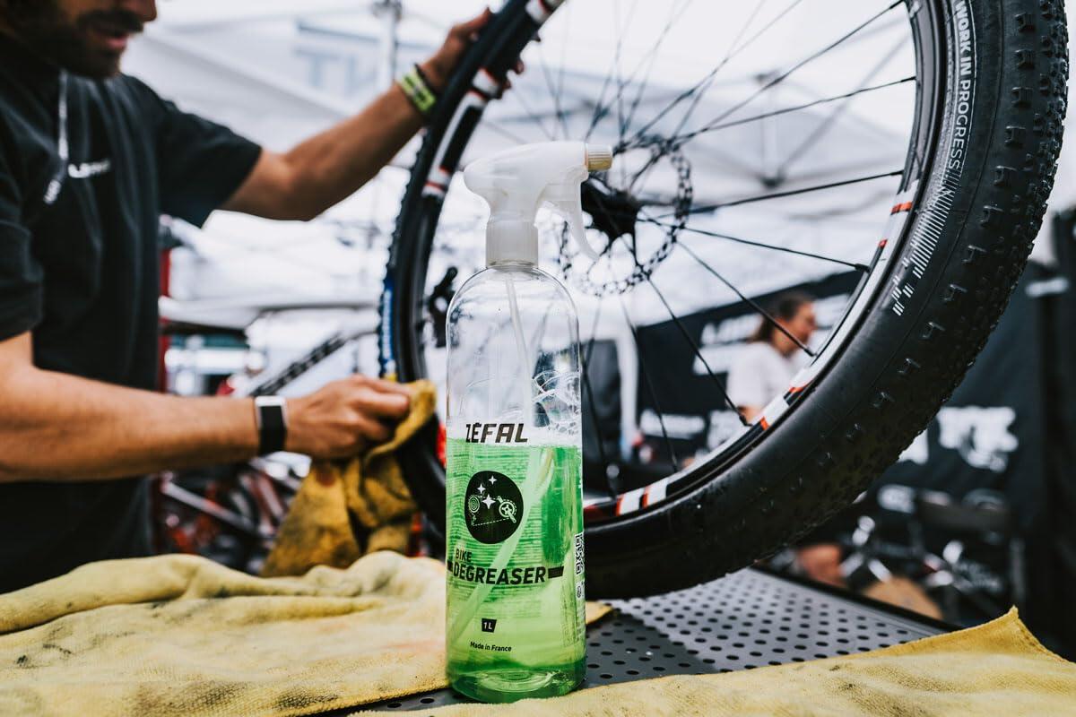 Bike Degreaser 1 L + Recharge 1 L - Produit Dégraissant Vélo Efficace 4/5