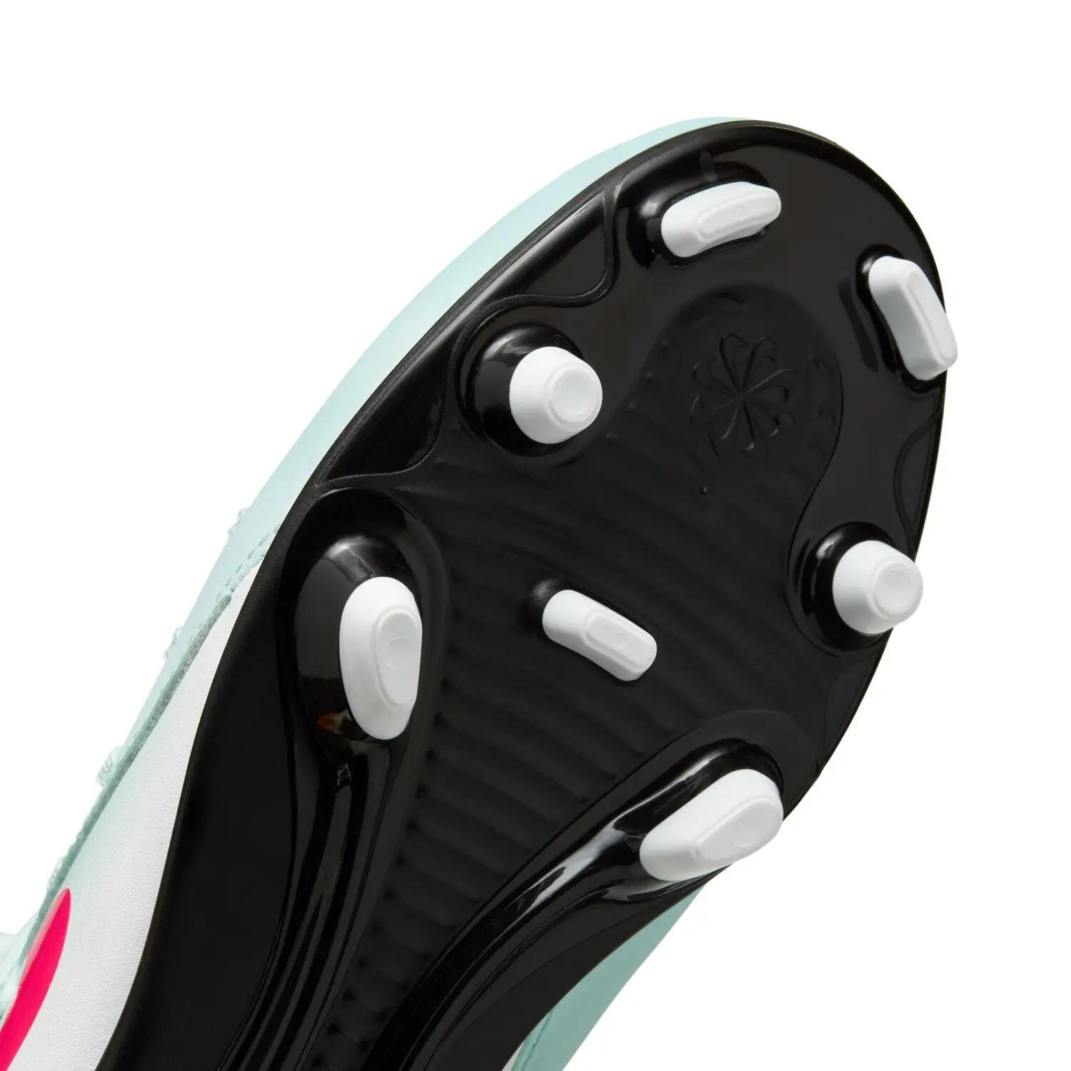 Buty piłkarskie Nike Phantom Luna 2 Club FG/MG Junior 10/11