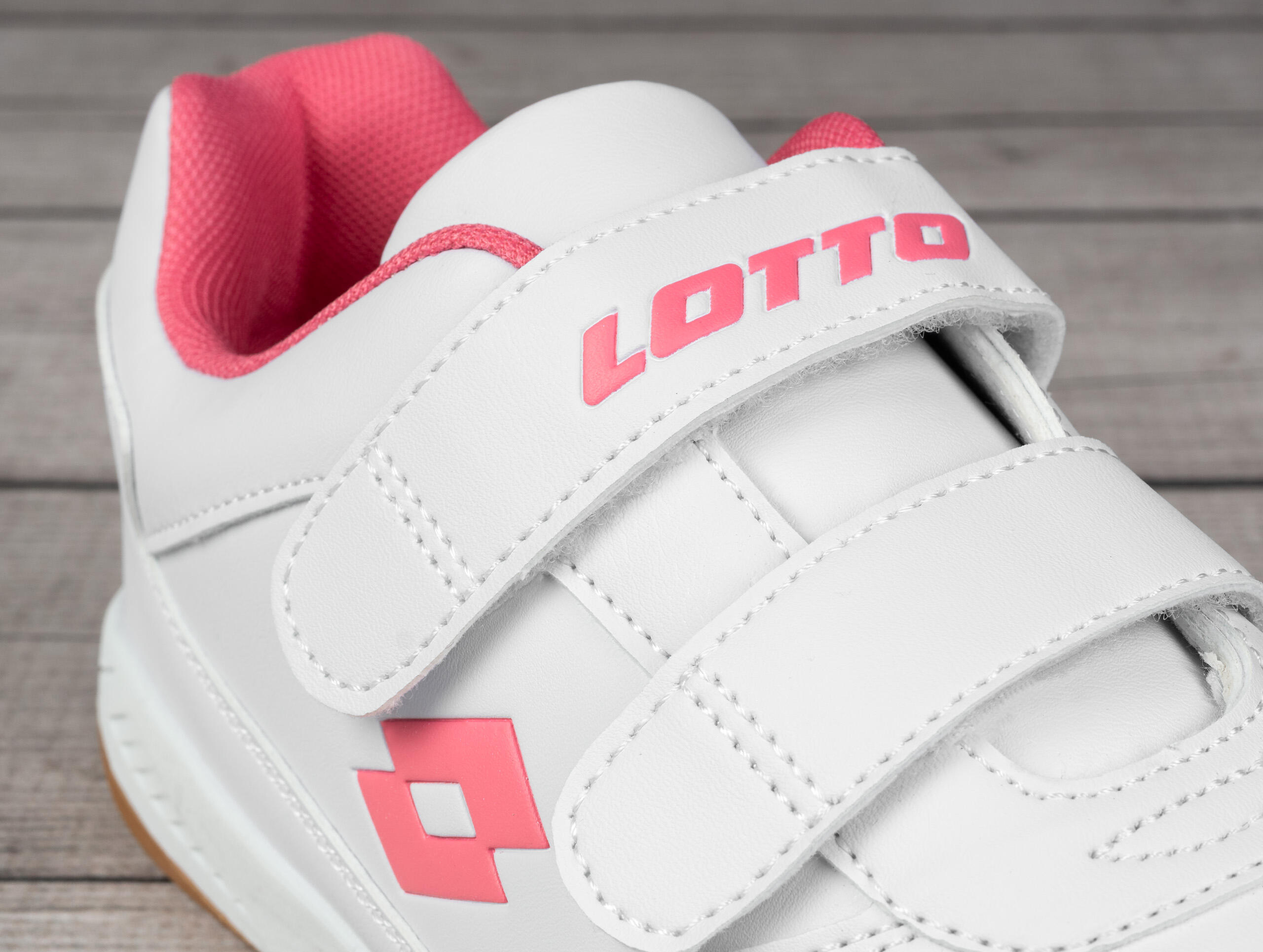 Buty dziecięce sportowe halowe na rzep Lotto PACER T 6/6