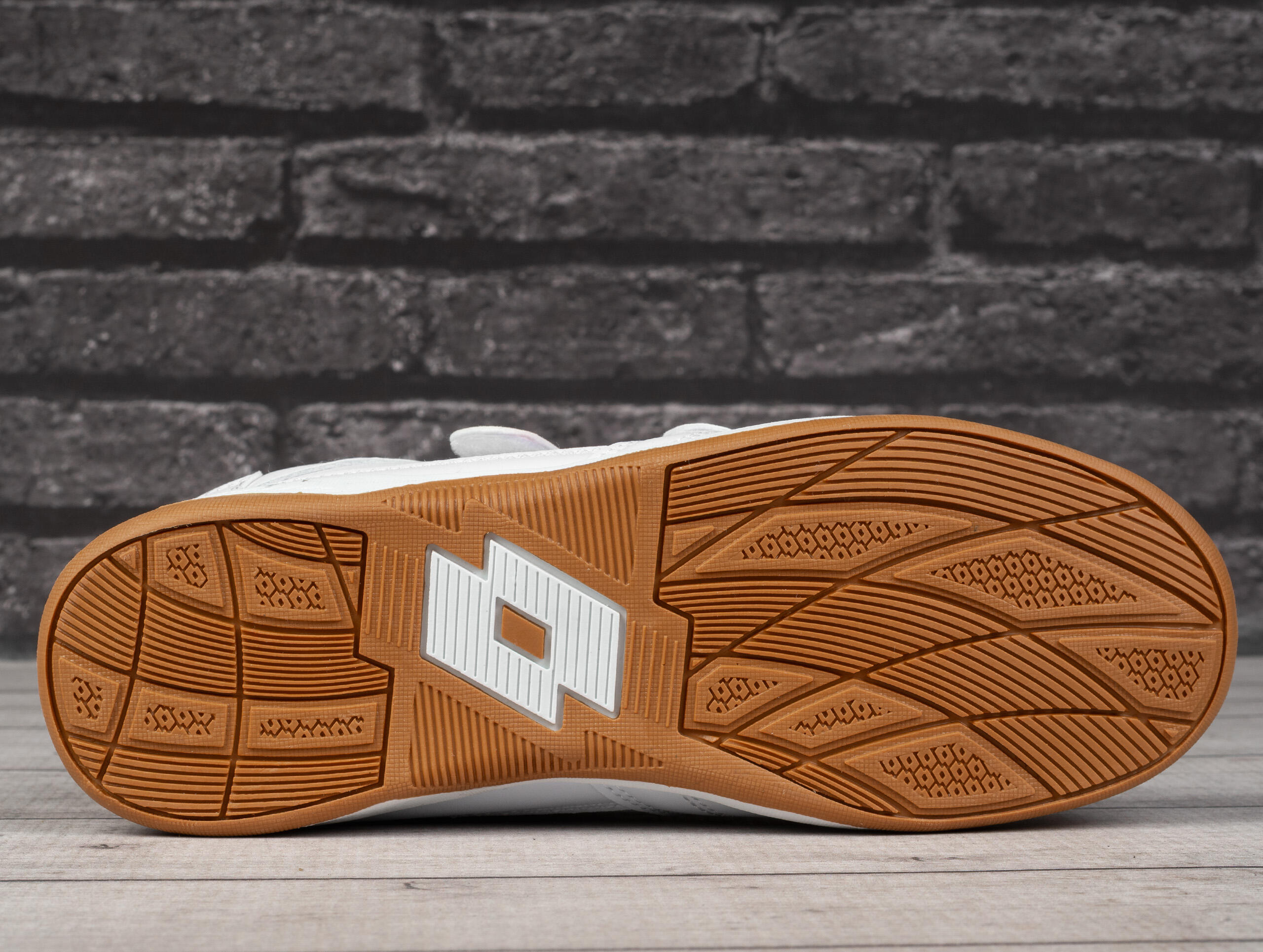 Buty dziecięce sportowe halowe na rzep Lotto PACER T 5/6