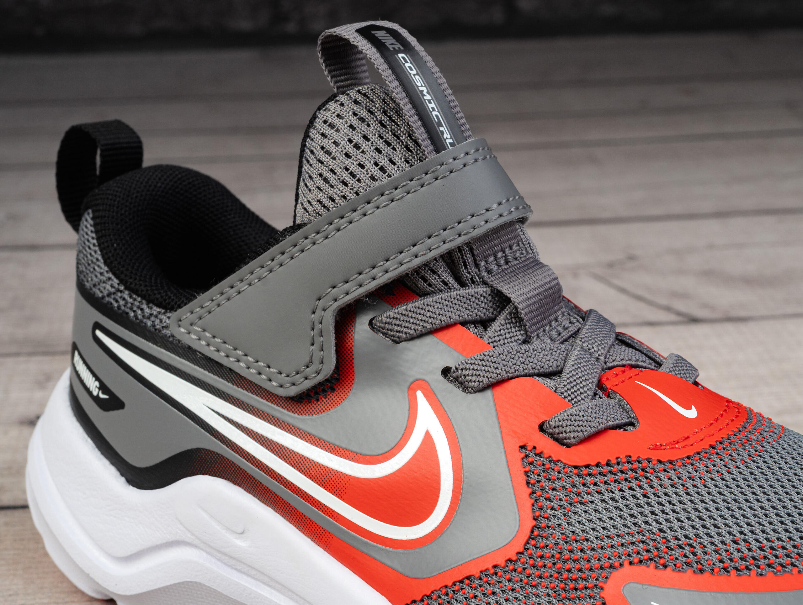 Buty dziecięce sportowe na rzep Nike COSMIC RUNNER 6/6
