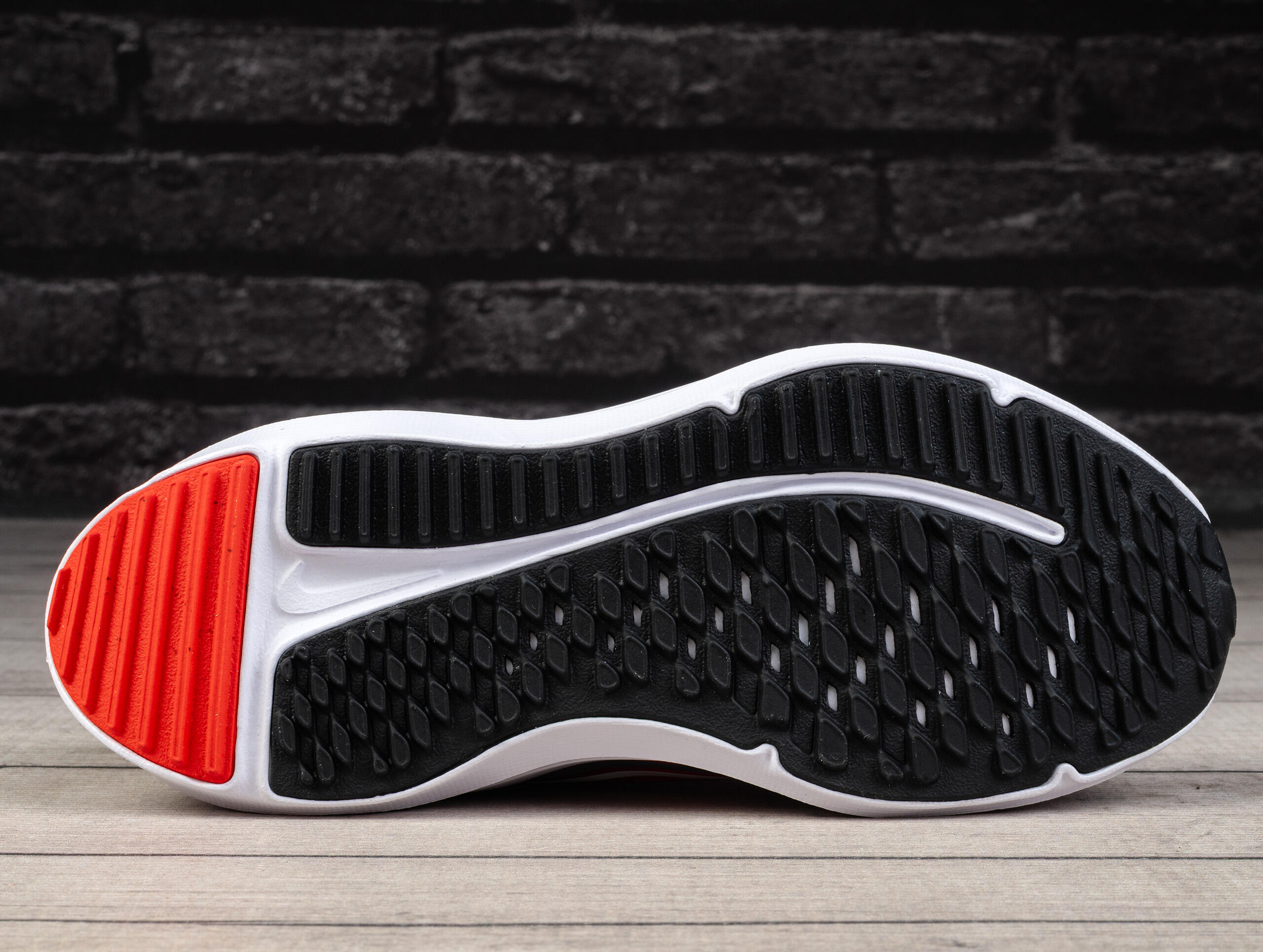 Buty dziecięce sportowe na rzep Nike COSMIC RUNNER 5/6