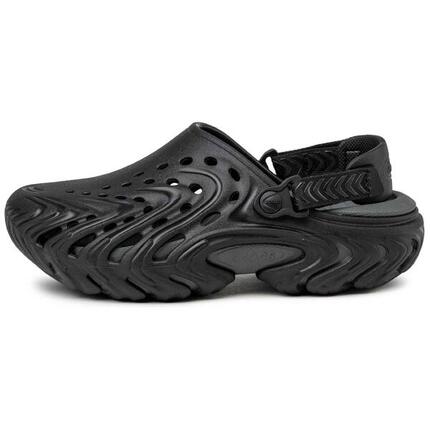 Sandalias Crocs modelo ECHO II CHROME CLOG U para hombre