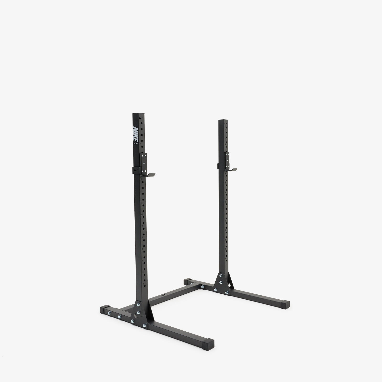NIKE STRENGTH picture