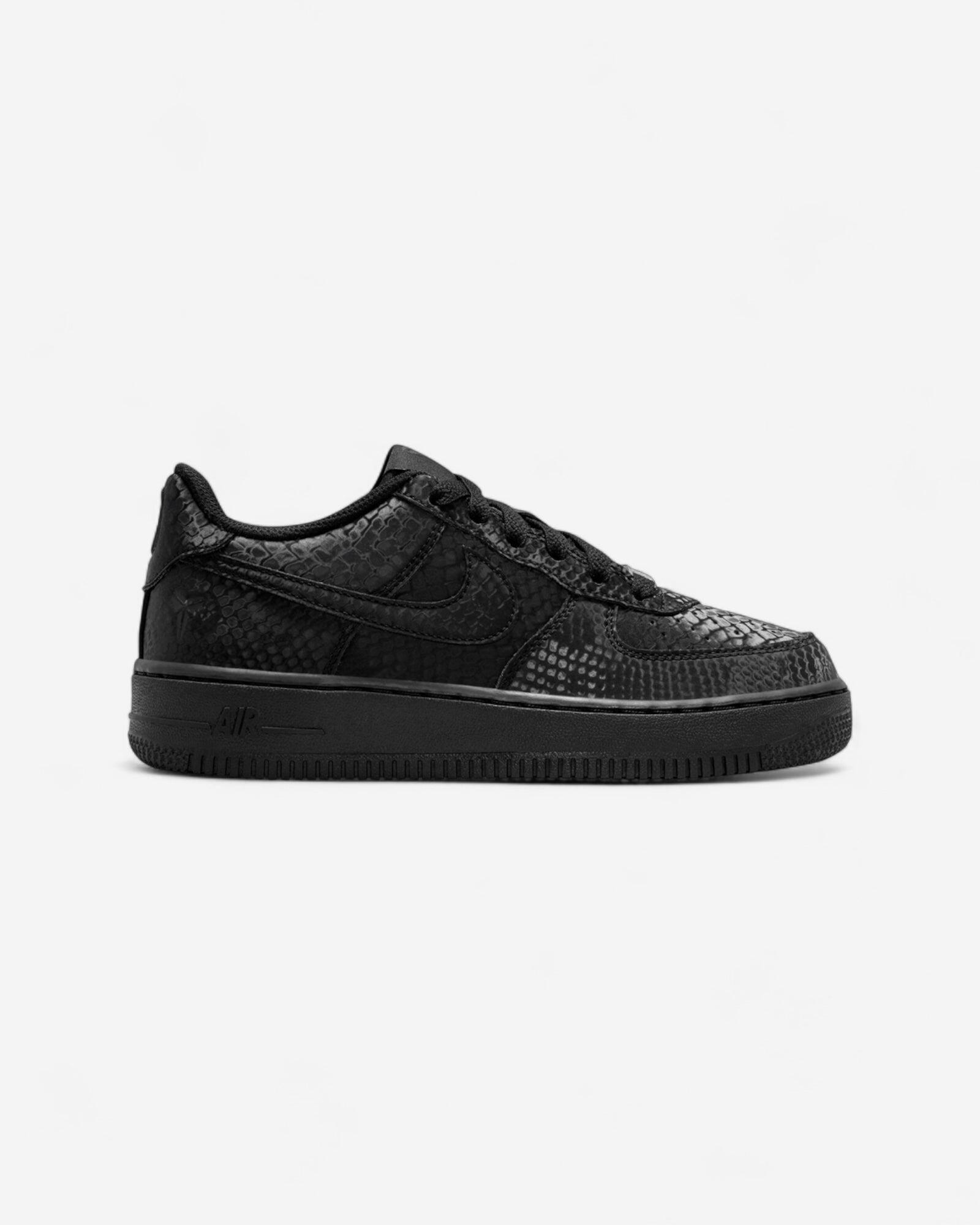 NIKE picture