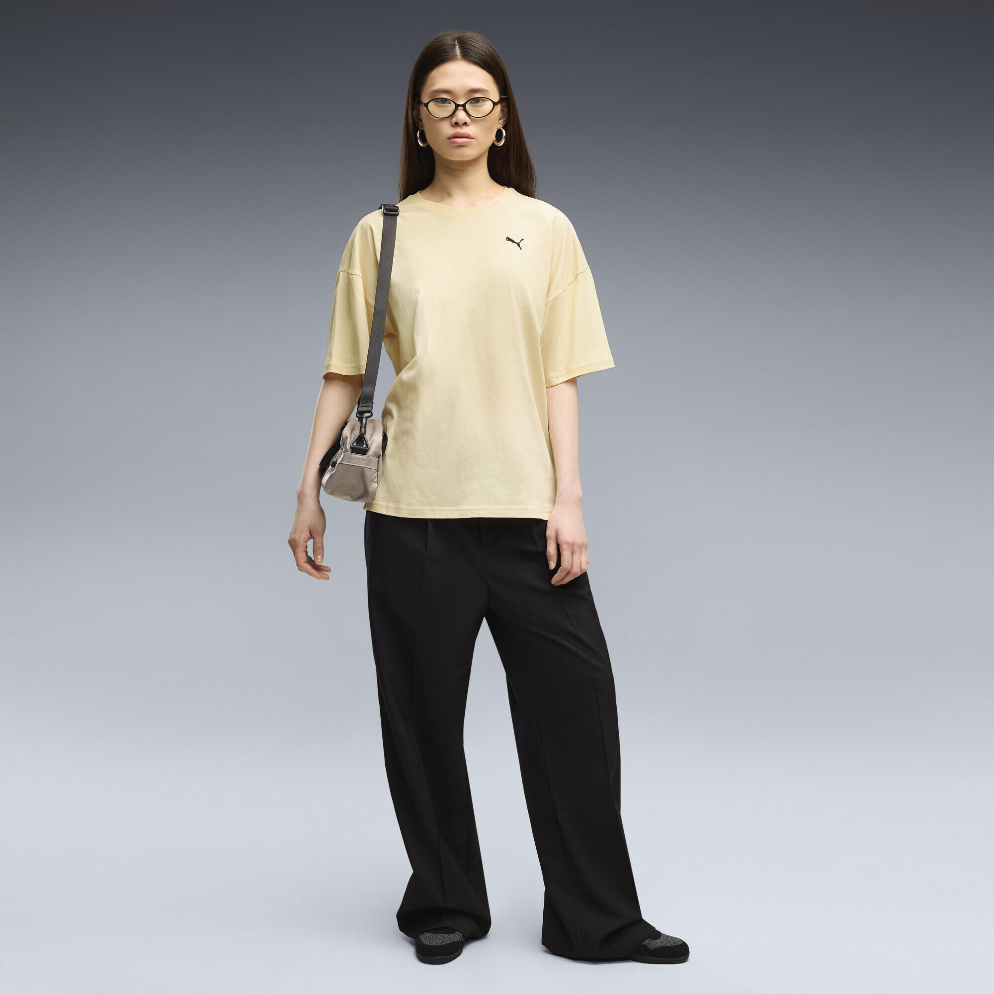 T-shirt oversize Wardrobe Essentials da donna PUMA 4/5