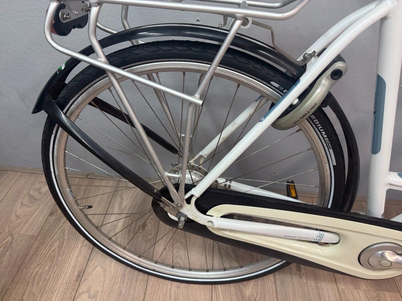 Batavus Monaco, wit 6/7