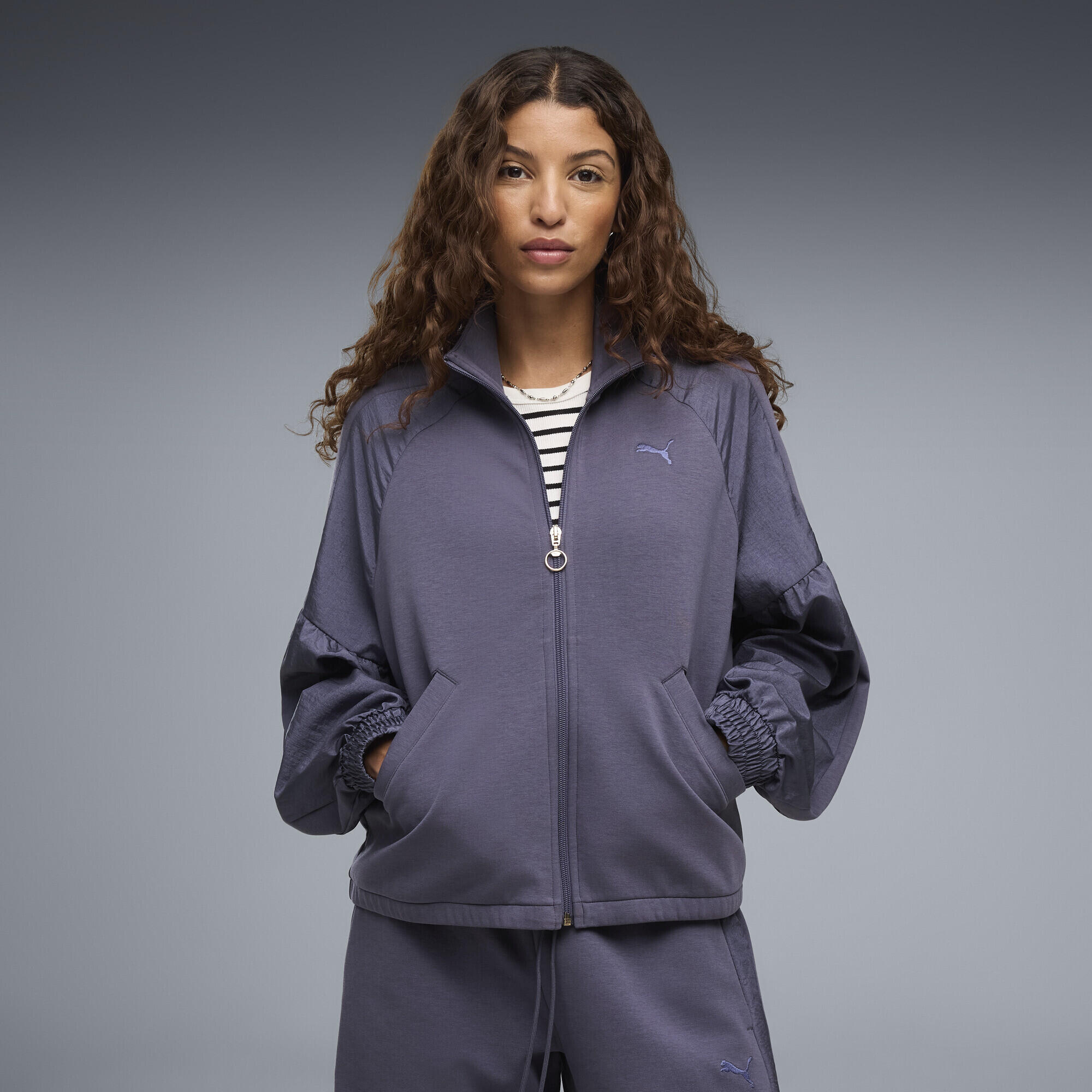 Casaco HER Relaxed Full-Zip para mulher PUMA 2/5