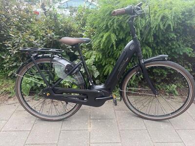 Gazelle grenoble 400wh, shimano nexus shifter, hydraulic brakes, bosch active