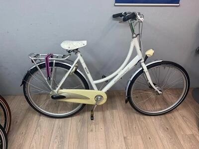 Batavus diva, wit